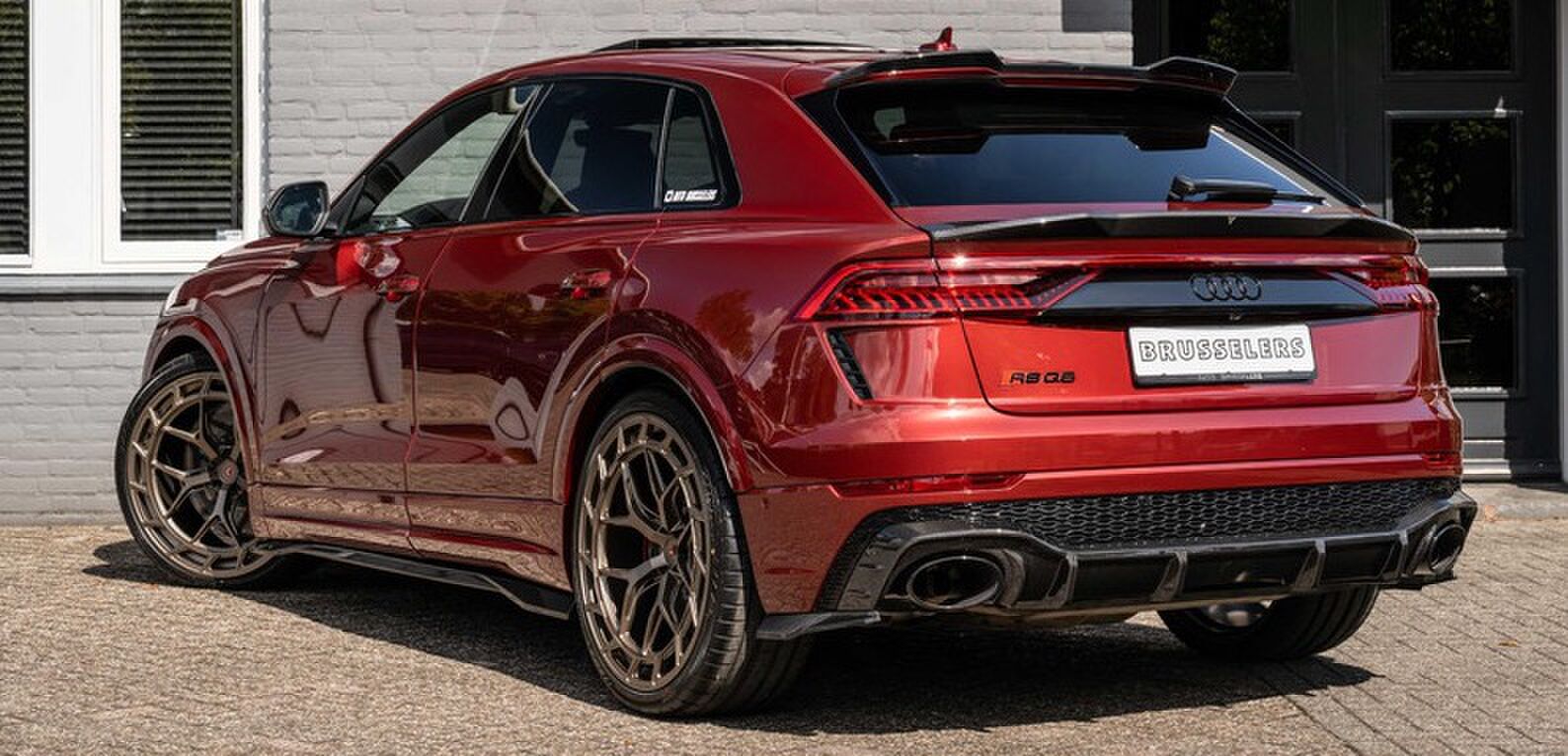 De Audi RSQ8 met Vossen-velgen op Marktplaats
