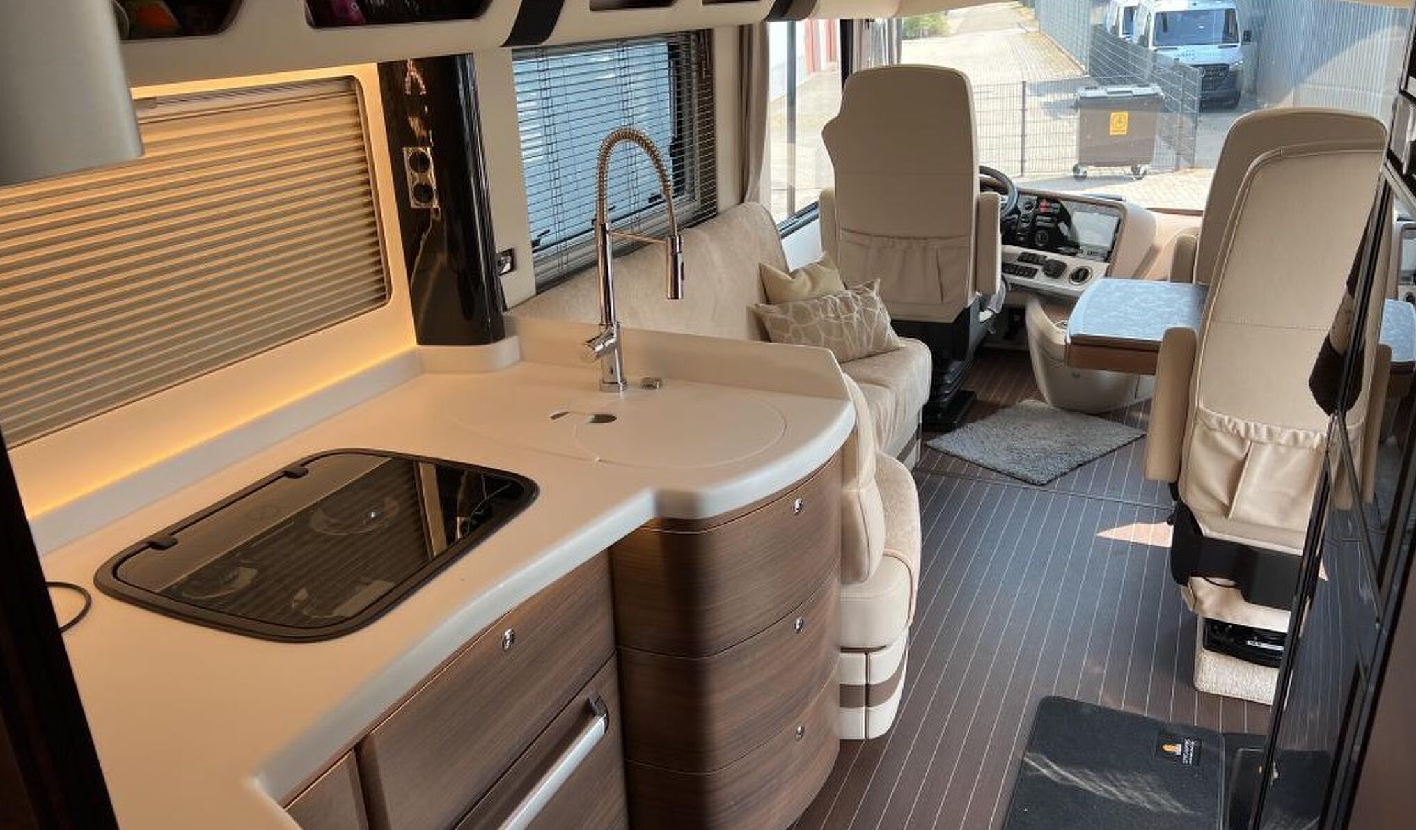 De duurste camper van Nederland staat te koop