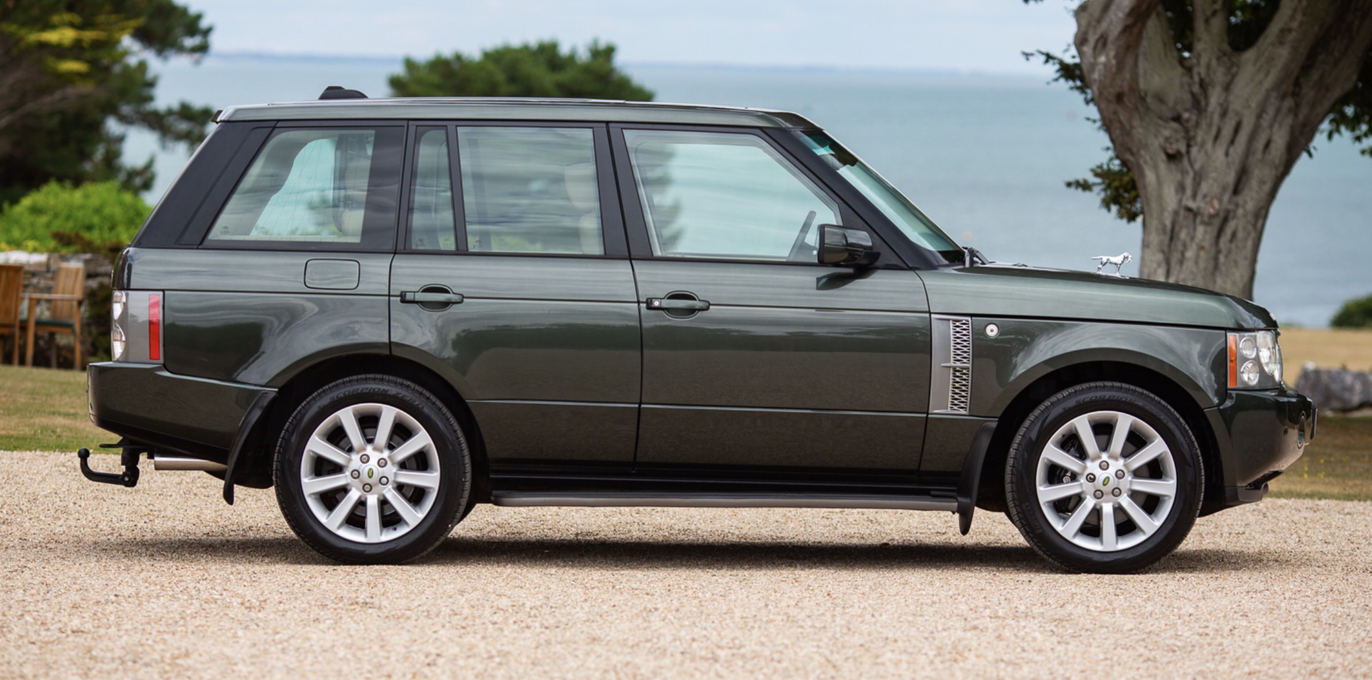 De Range Rover van Queen Elizabeth gaat naar de veiling