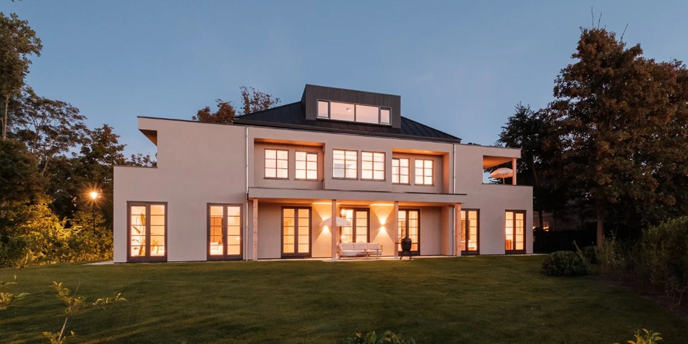 De buitenzijde van de Noordwijkse villa