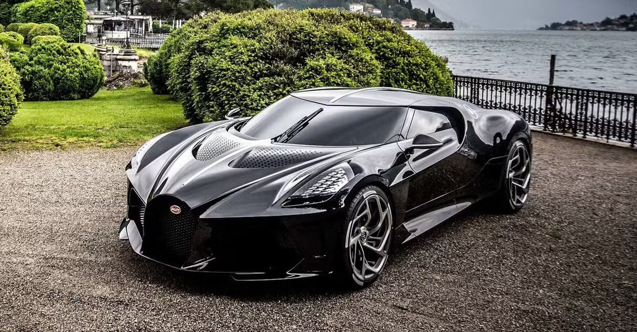 De Bugatti La Voiture Noire die naar de veiling gaat.