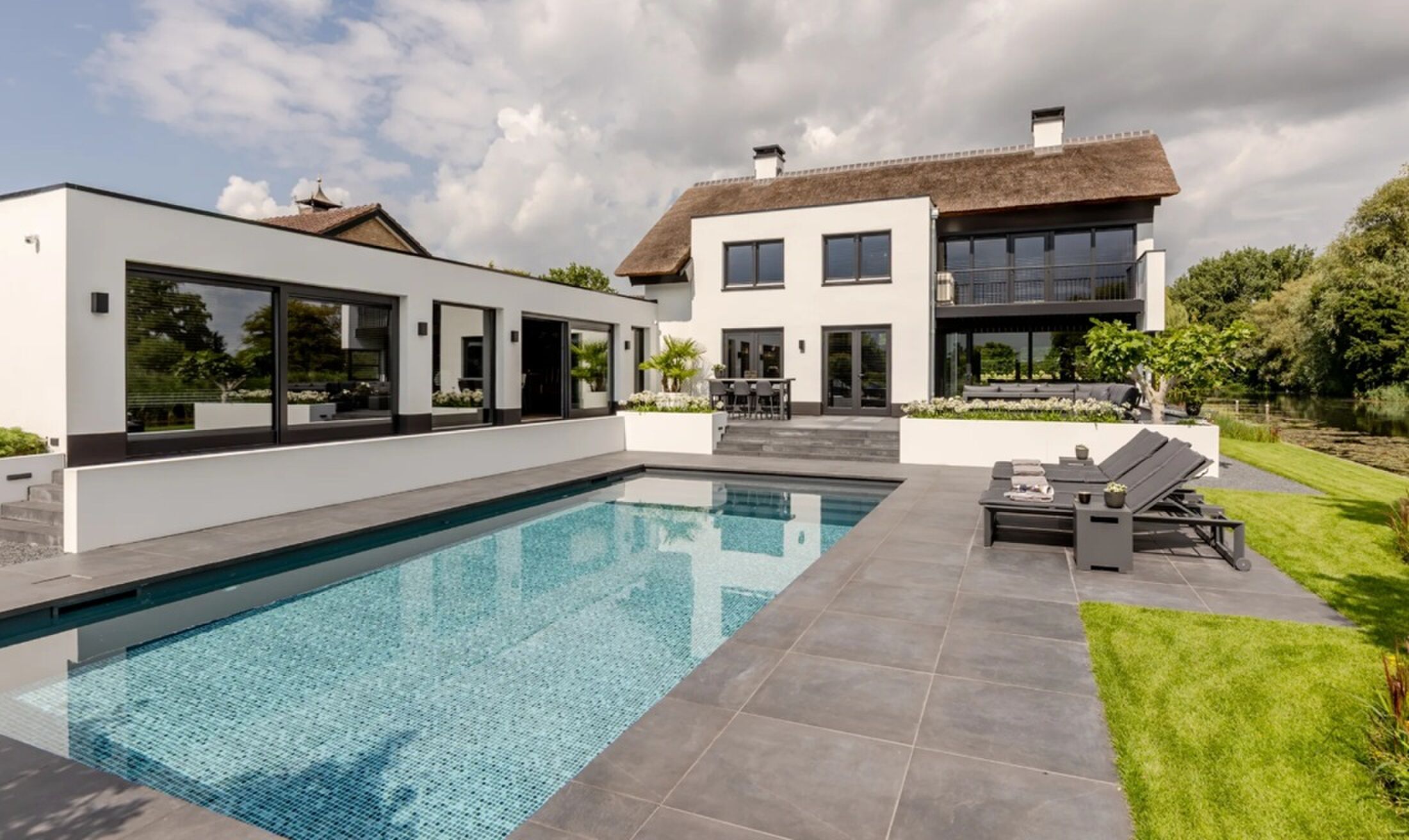 De villa in Maasdam