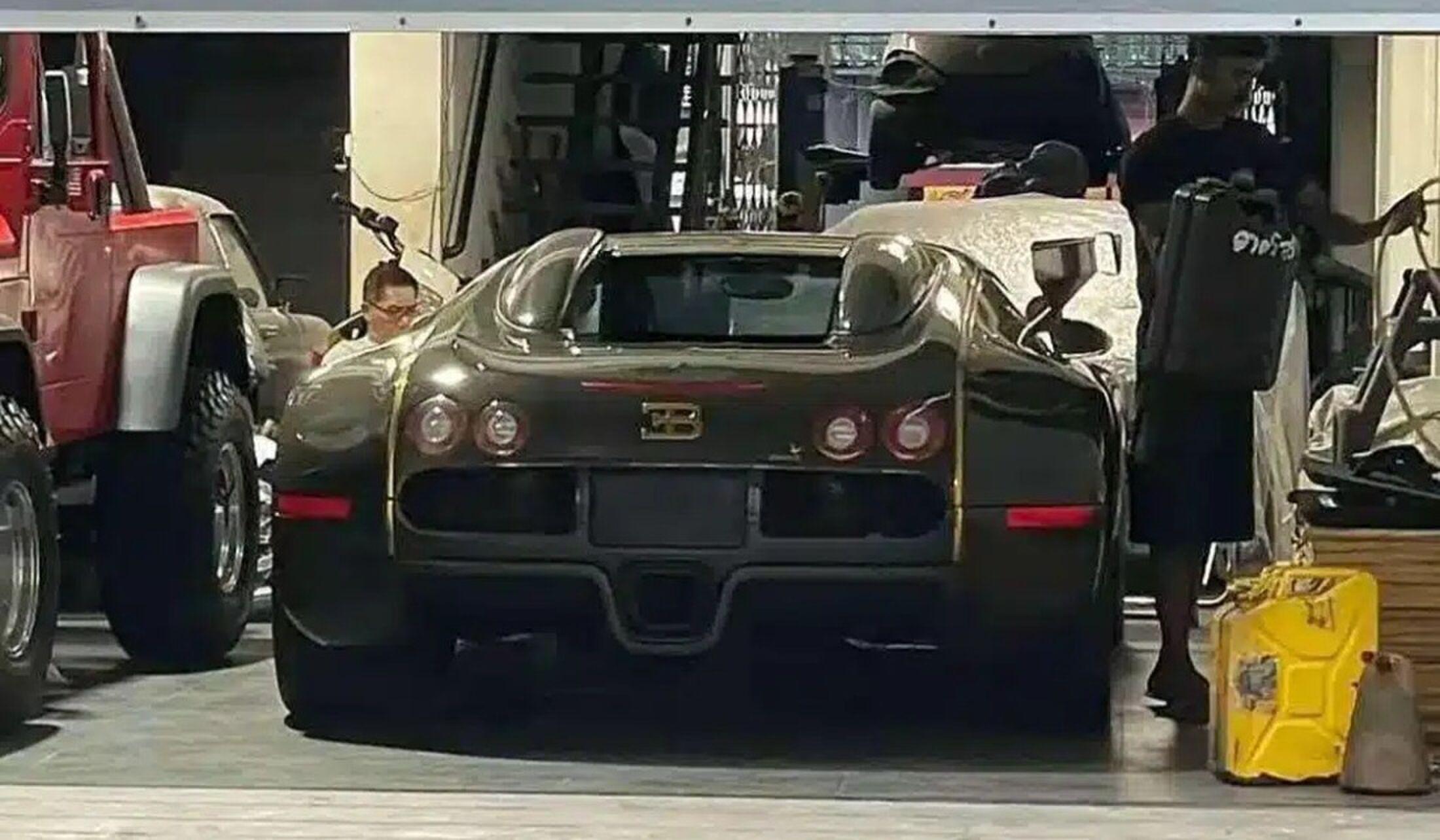 De achterzijde van de Bugatti Veyron Linea Vincerò.