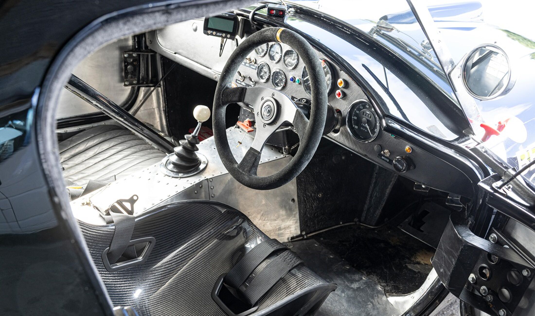 Het minimalistische interieur.