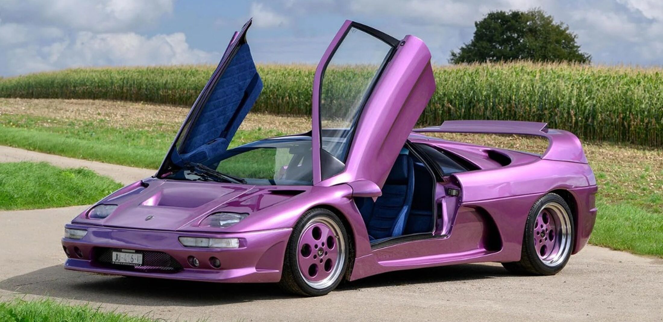 De paarse Lamborghini Diablo
