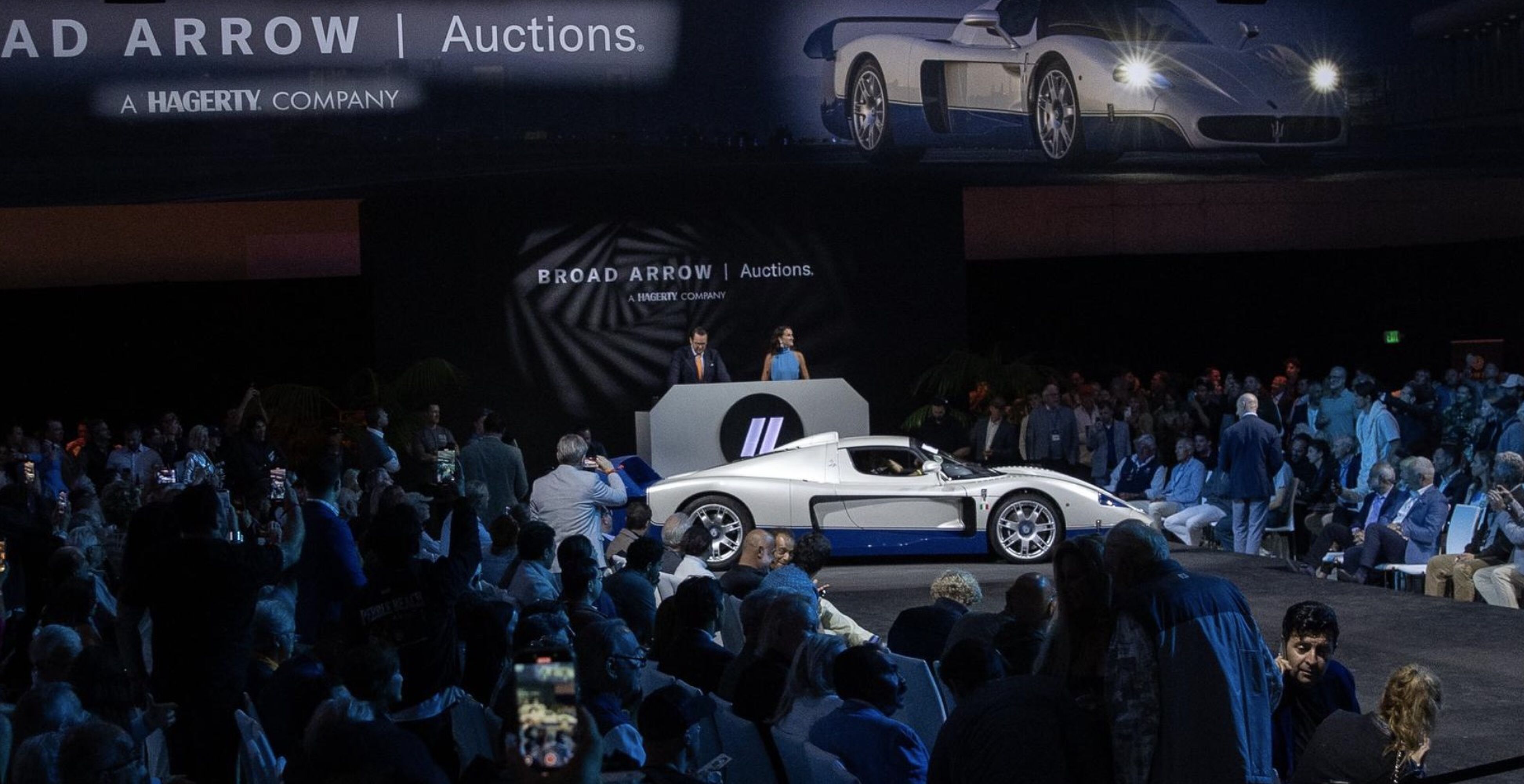 De Maserati MC12 die naar de veiling gaat