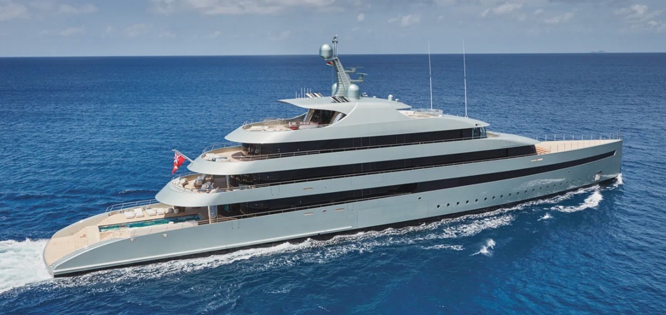 Het Feadship-superjacht dat werd gebruikt in een Netflix-film
