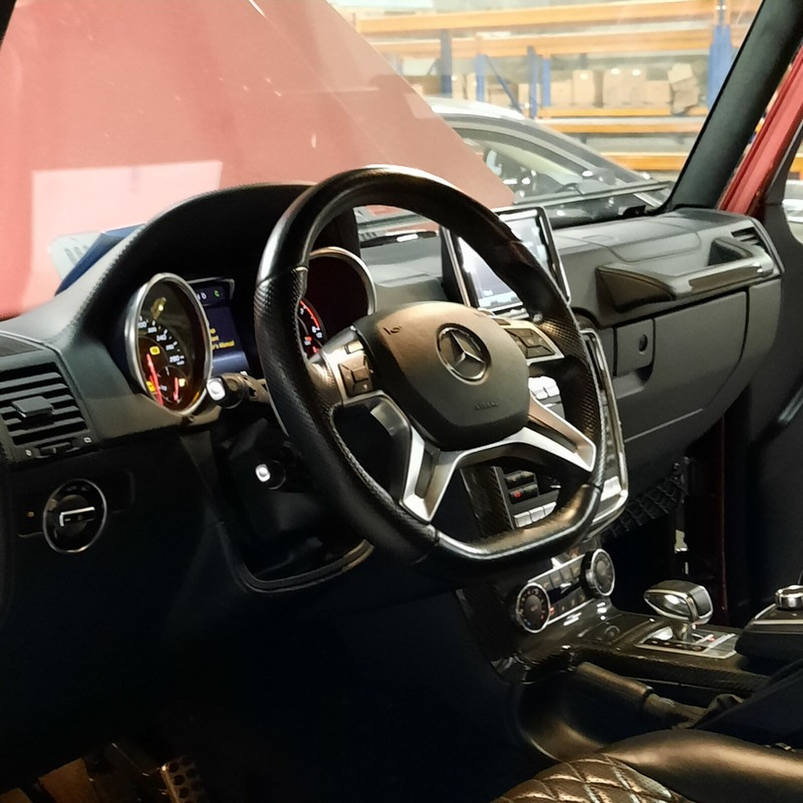 Het interieur van de Mercedes G63 AMG