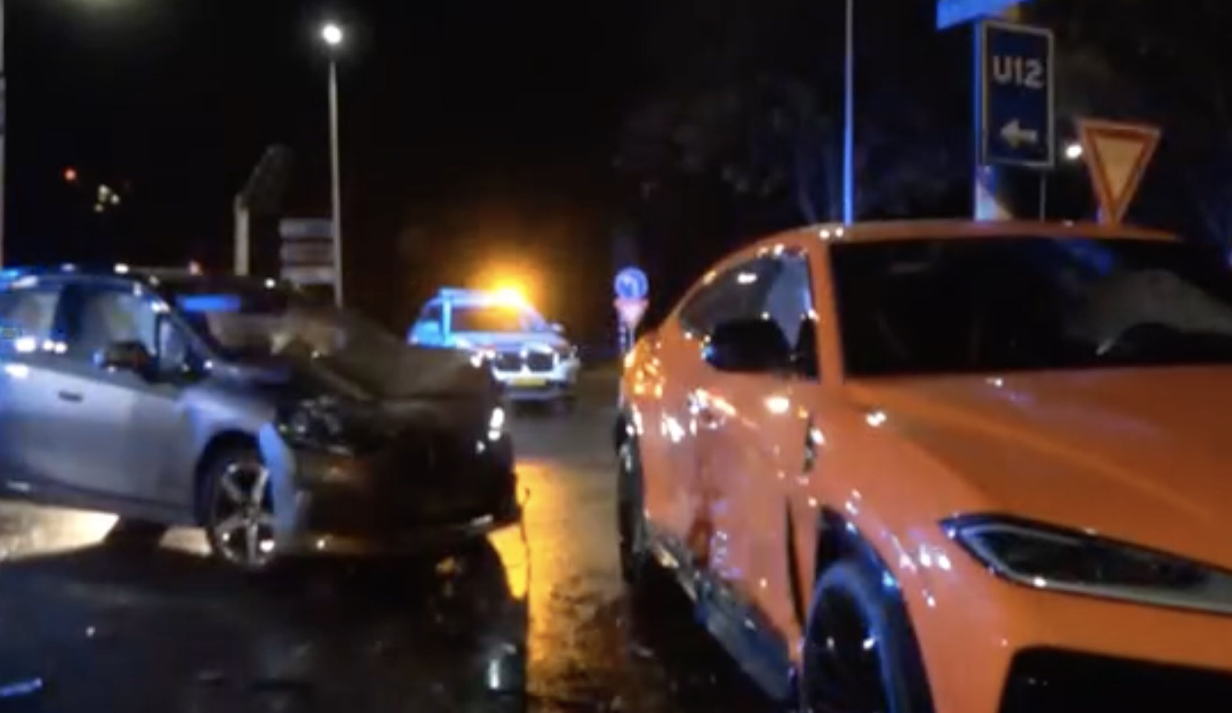 Gloednieuwe Lamborghini Urus ernstig beschadigd na crash in Lelystad