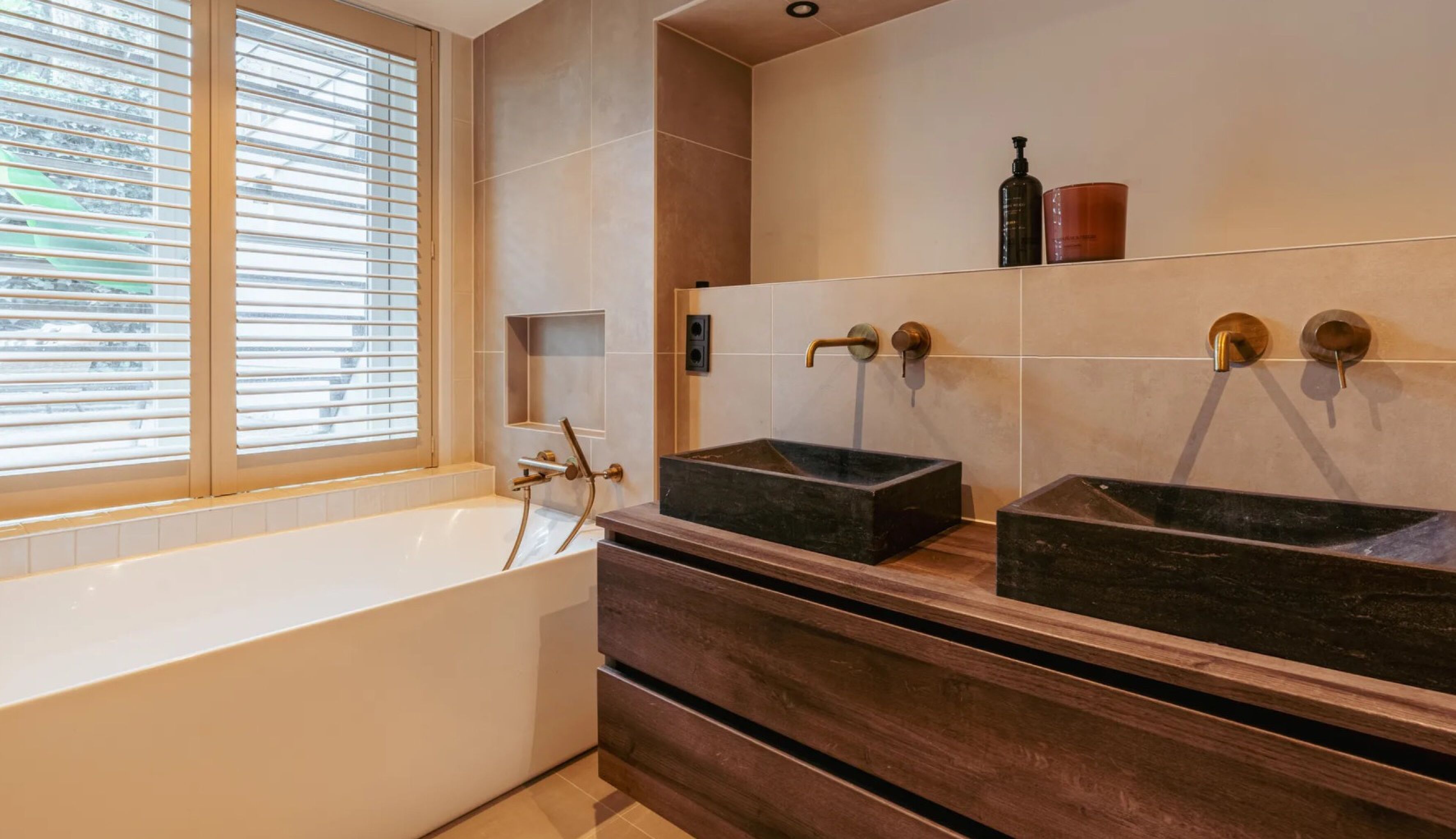 De benedenwoning van Monica Geuze in Amsterdam