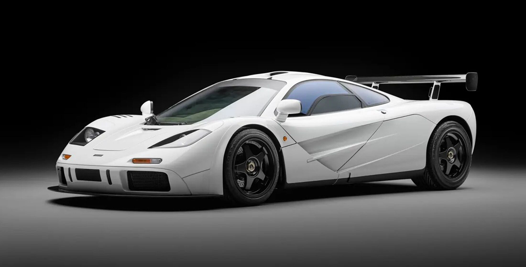 Een auto die zal worden geveild door Sotheby's in Abu Dhabi