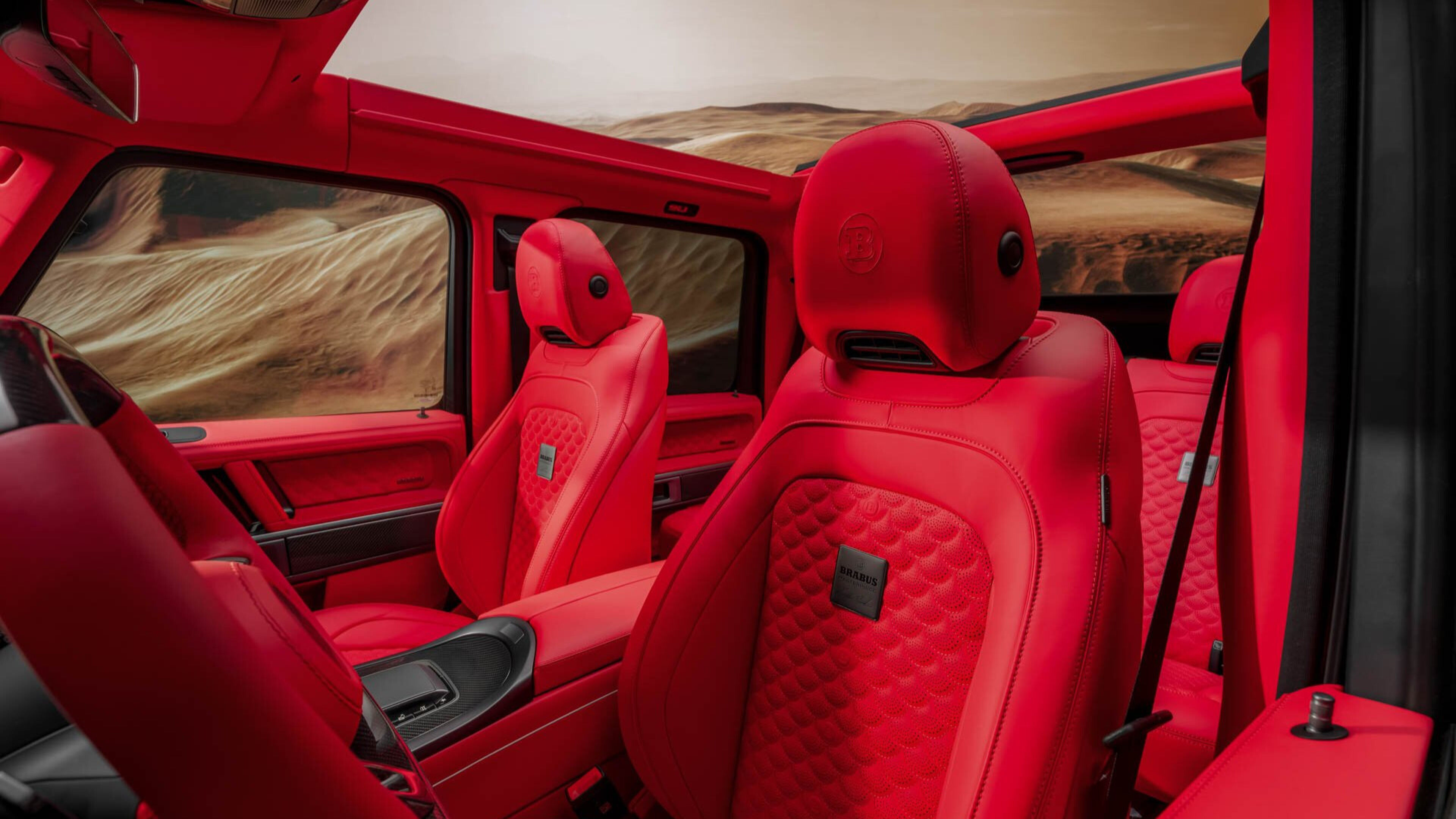 Het interieur van de Brabus 800 XL