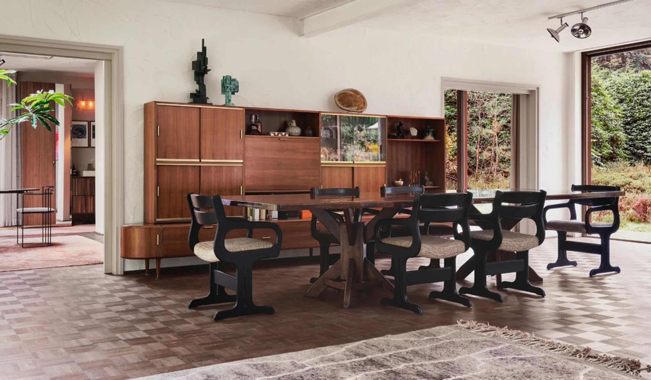 De eetkamer in de villa in Wapenveld