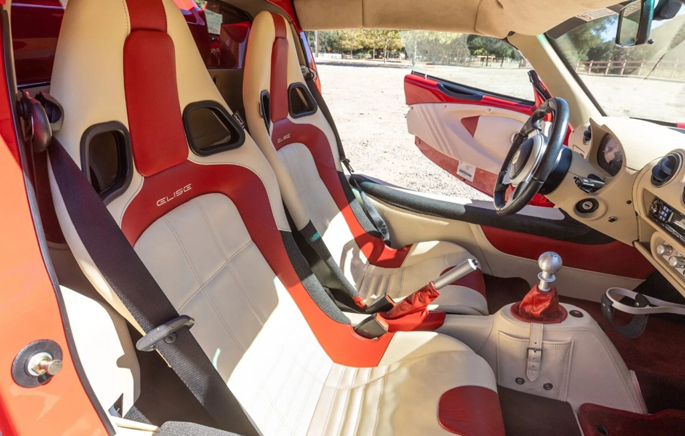 Het interieur van de Lotus