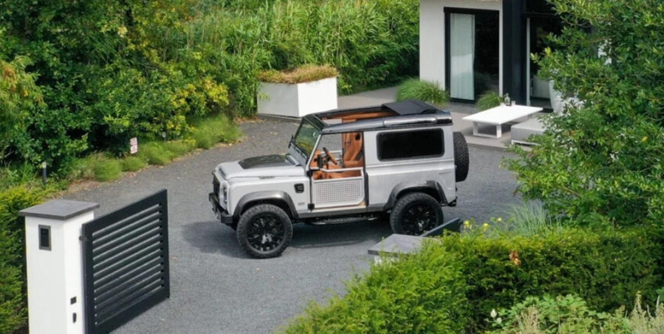 De op maat gemaakte SUV