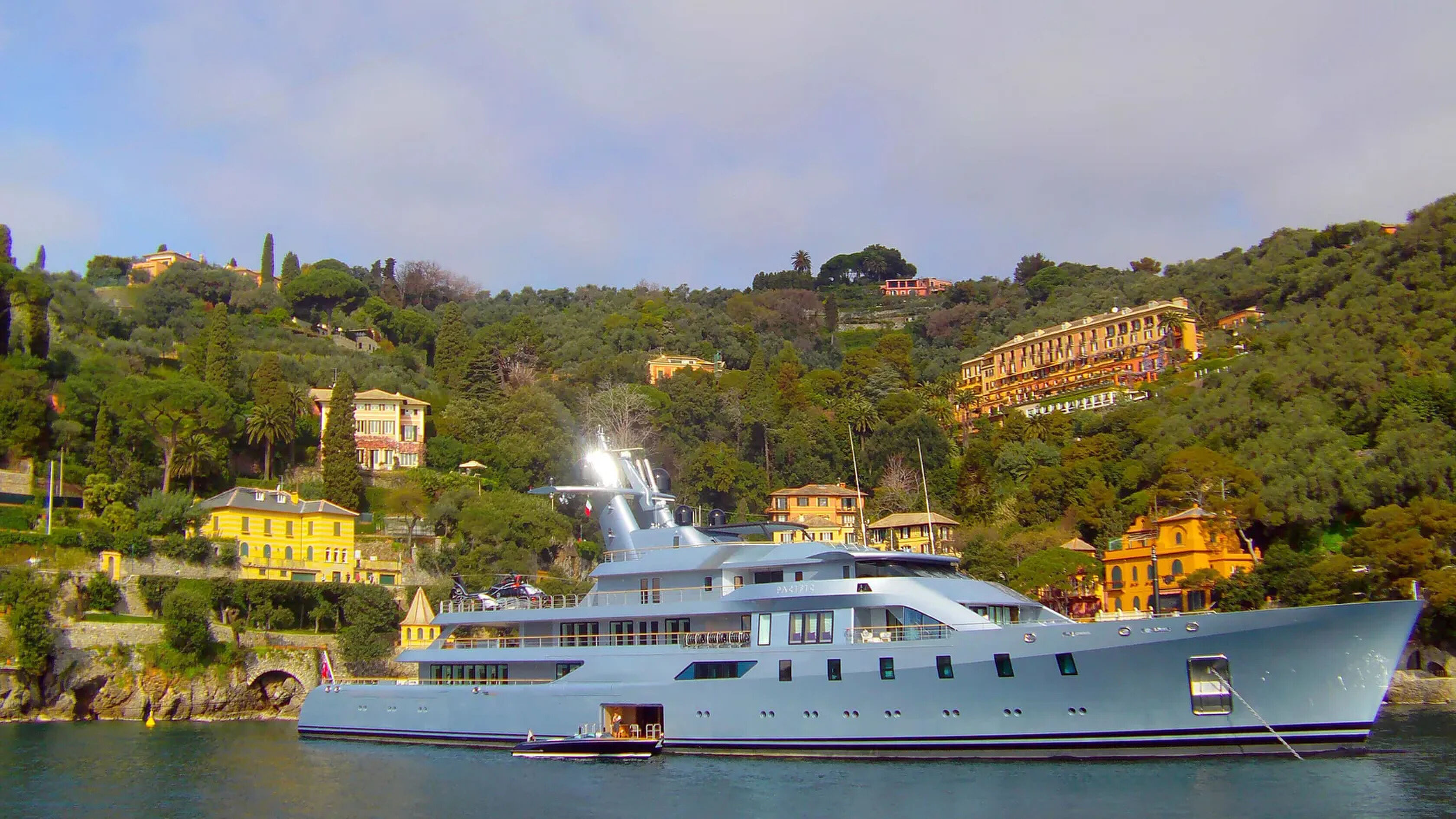 Het superjacht 'Pacific' van Lürssen, toebehorend aan Leonid Mikhelson