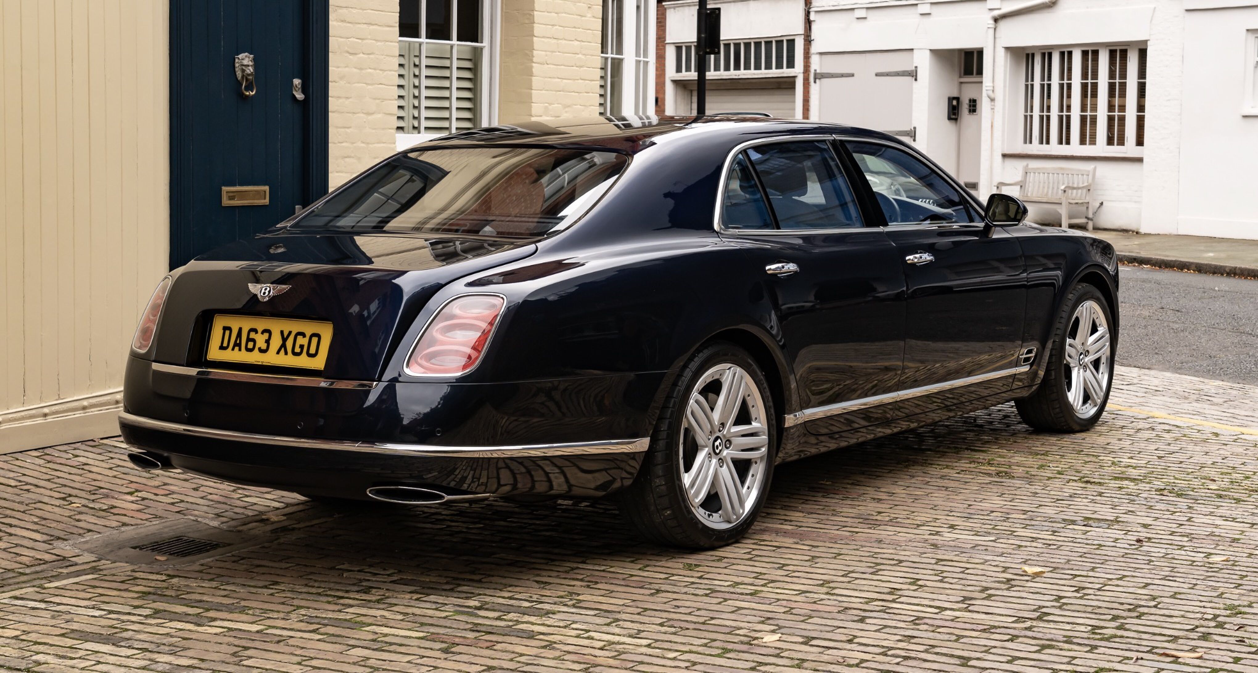 De Bentley Mulsanne van King Charles 