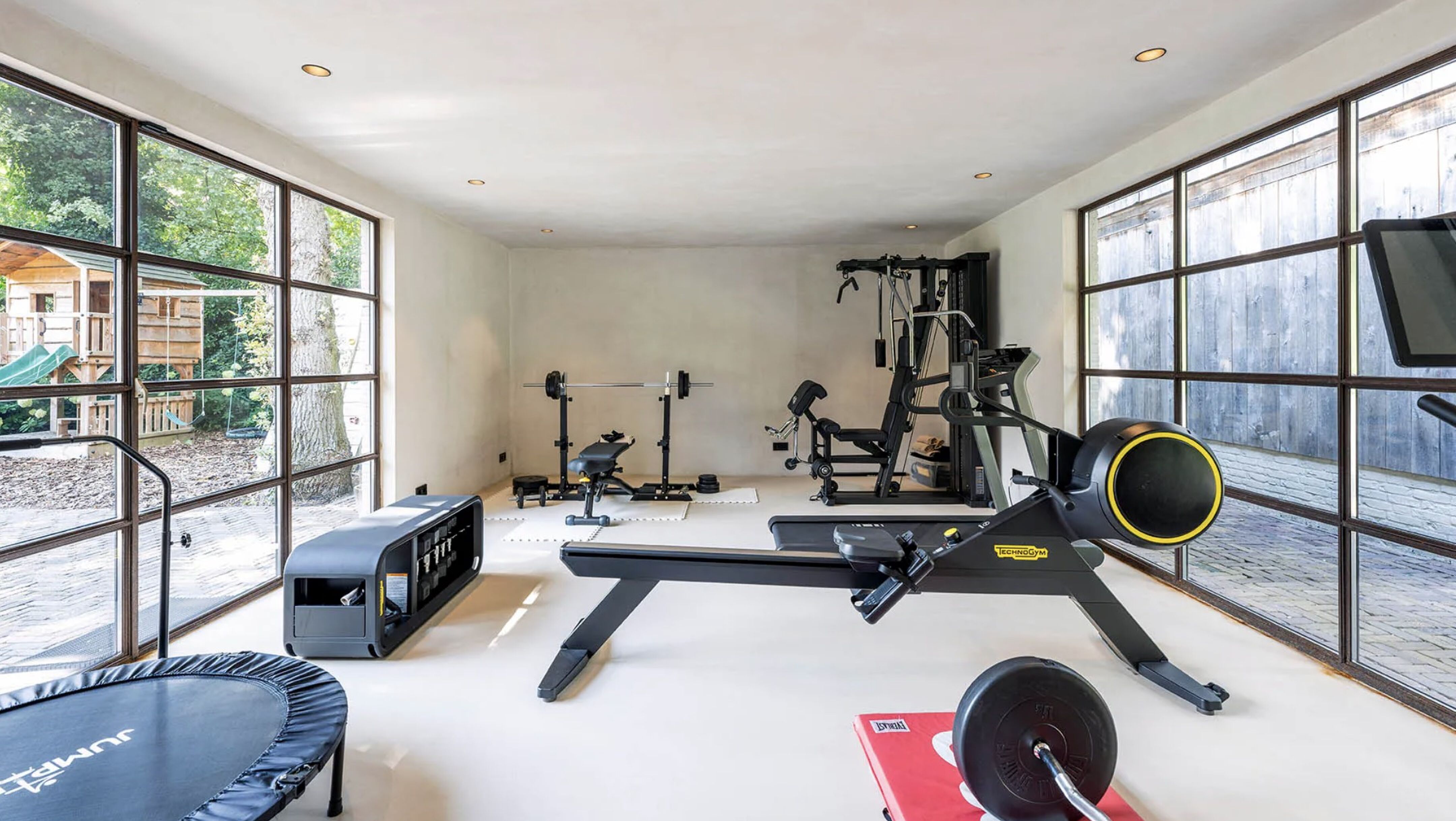 De villa van Rendi Aditia in het Gooi