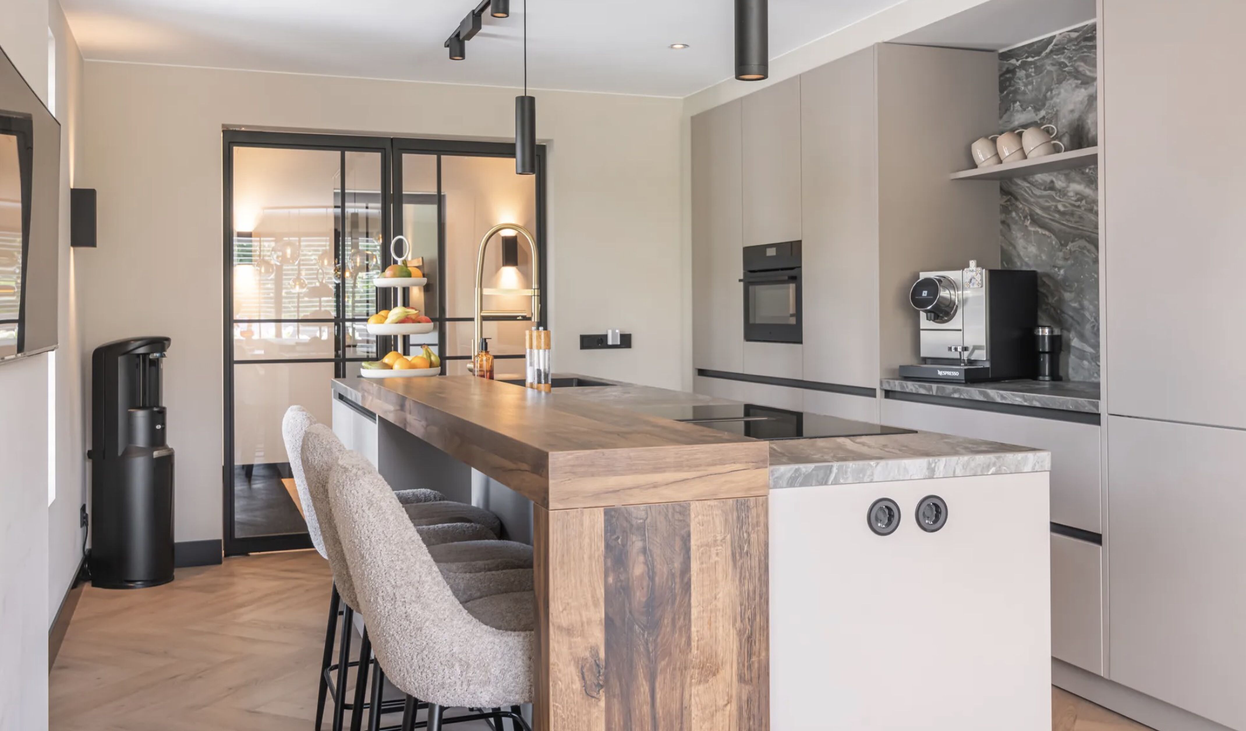 De villa van Luciano Valente in Hei- en Boeicop