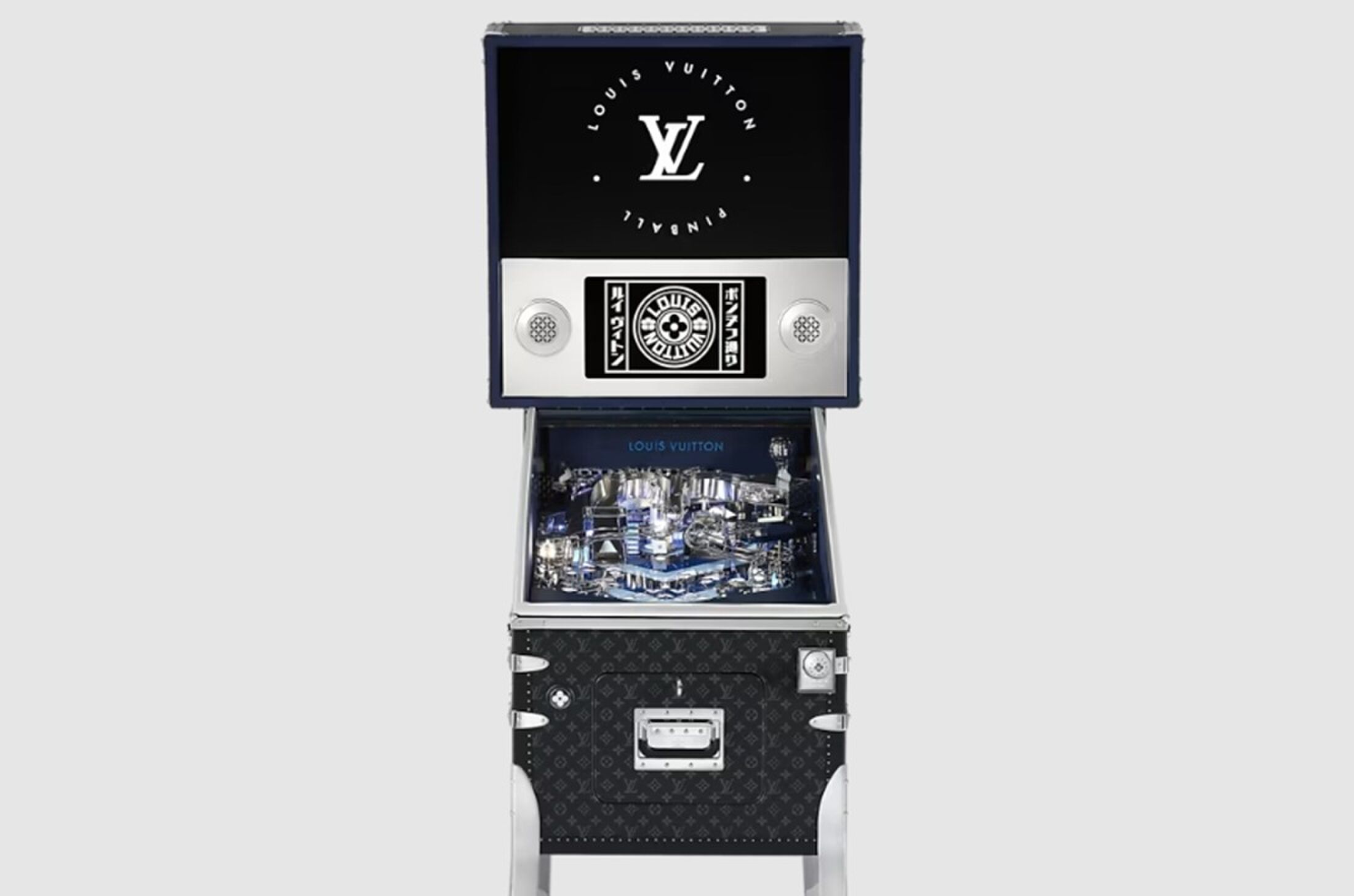 De voorzijde van de nieuwe pinballmachine