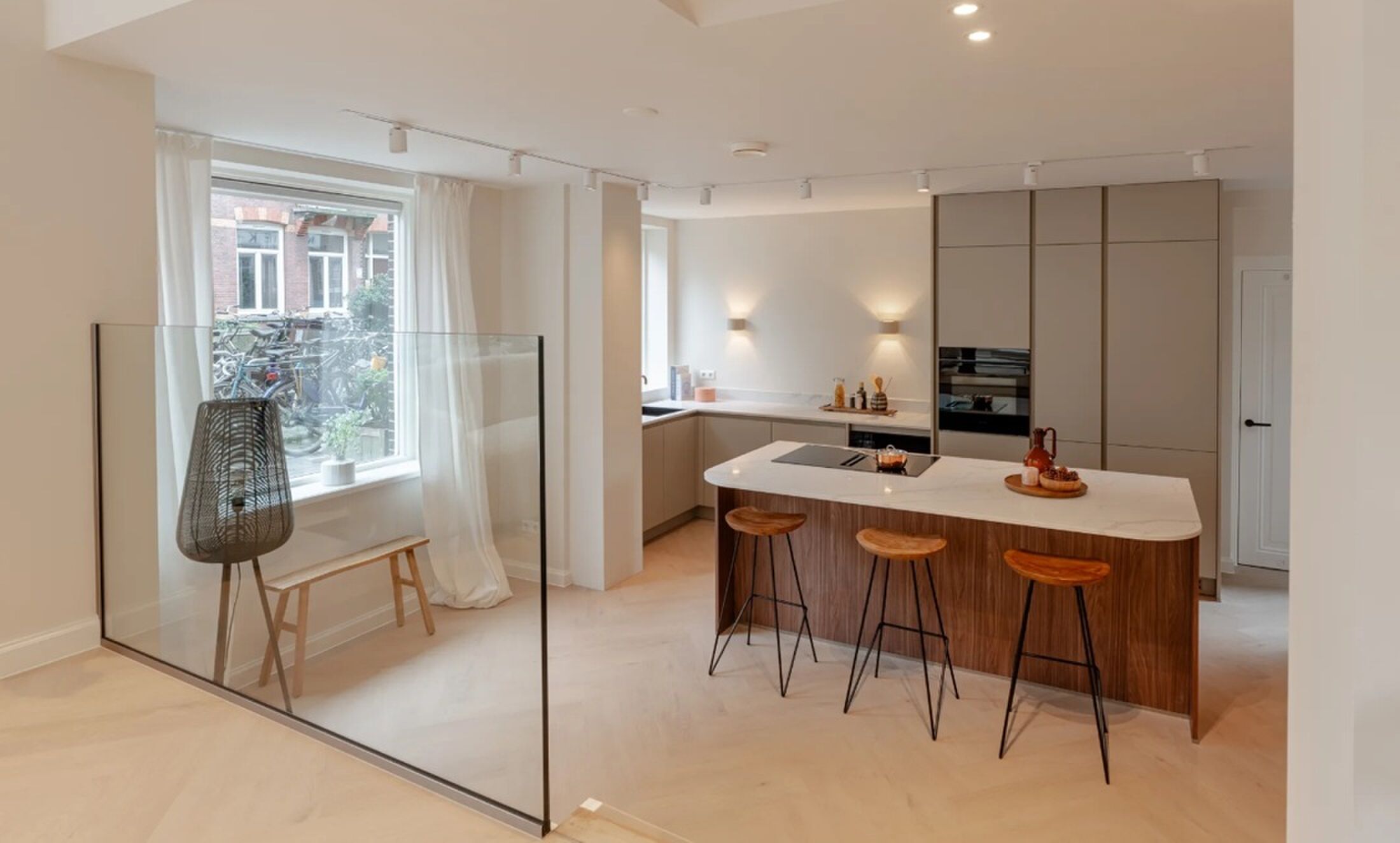 De keuken van de woning in Amsterdam-West