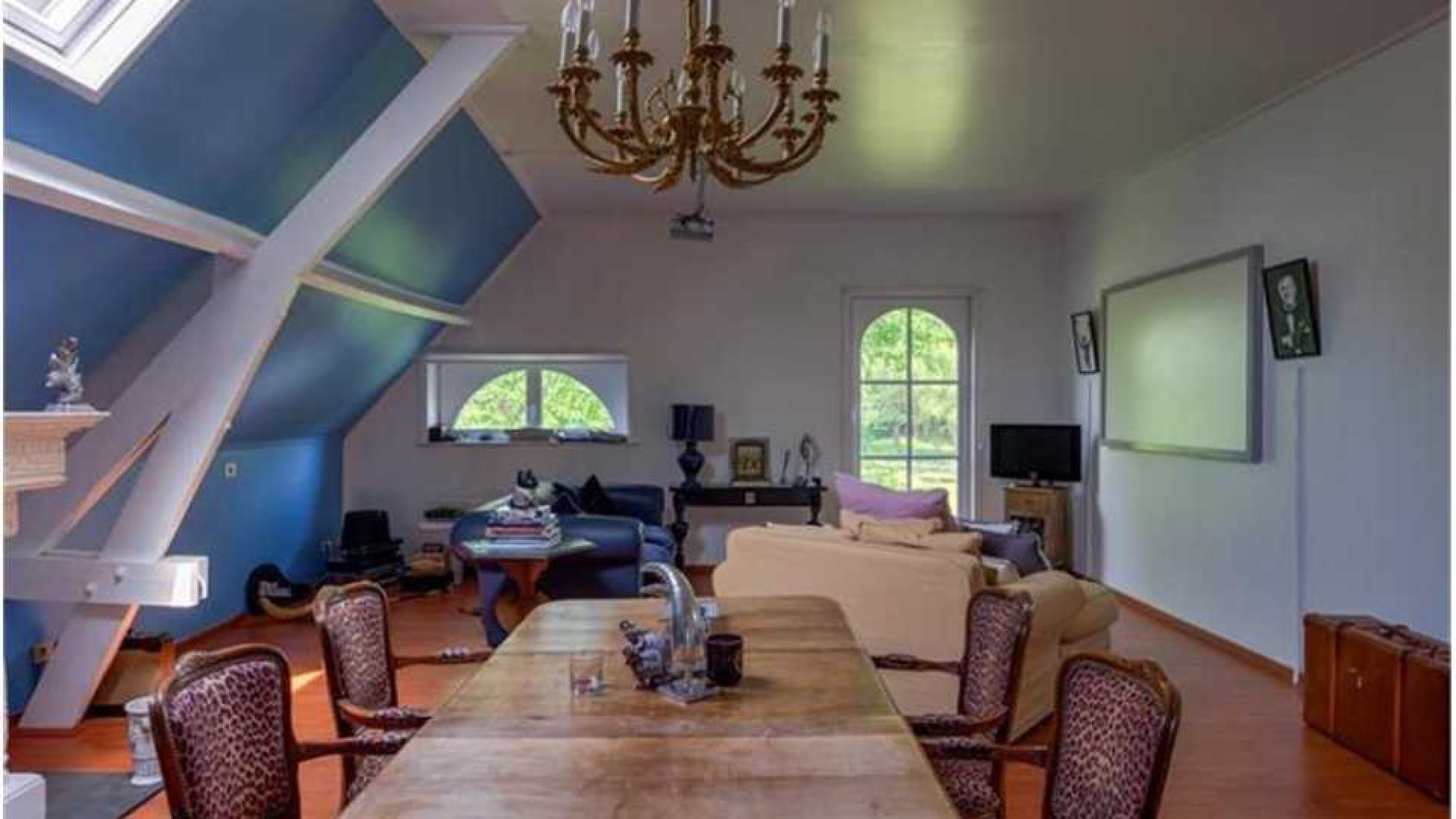 De voormalige kasteelhoeve van Patricia Paay