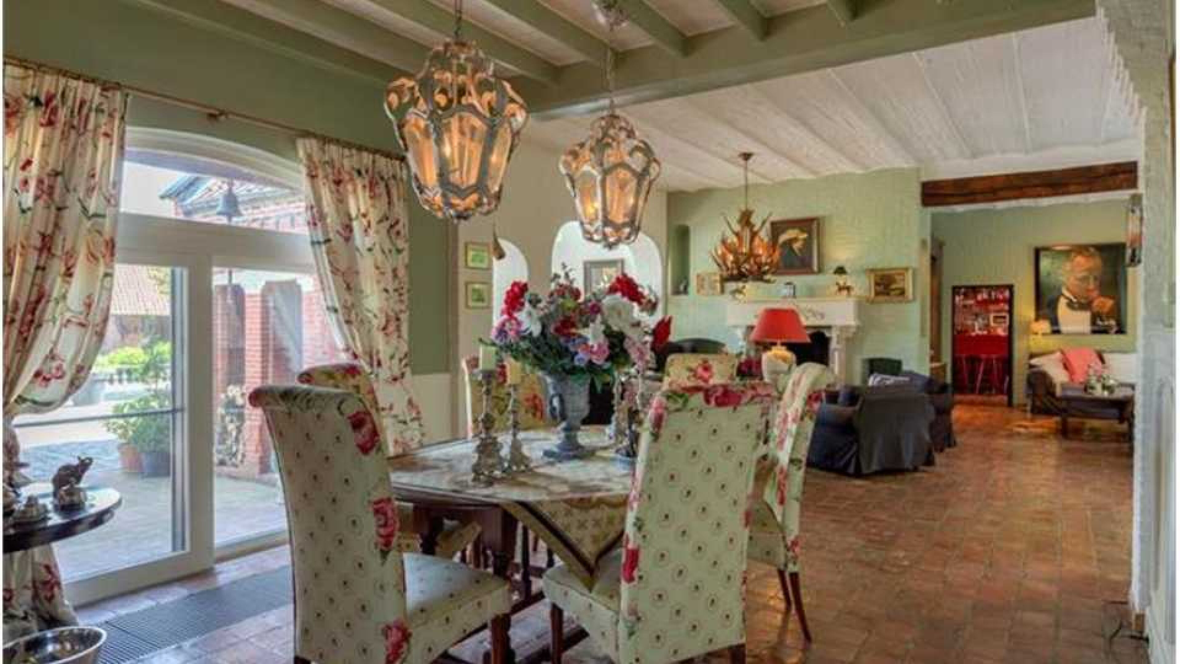 De kasteelhoeve van Patricia Paay