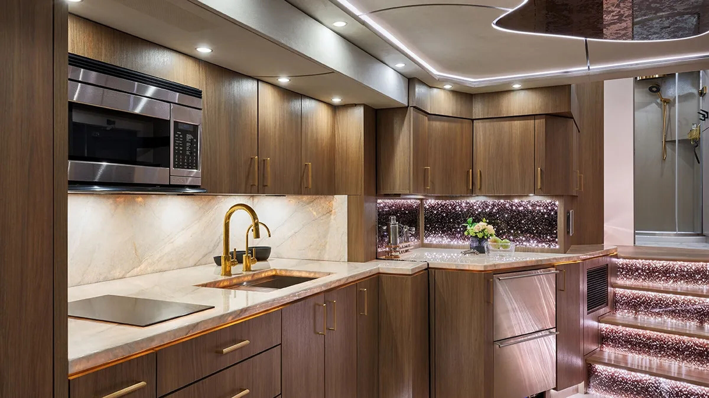 De reiscaravan van Michael Andretti