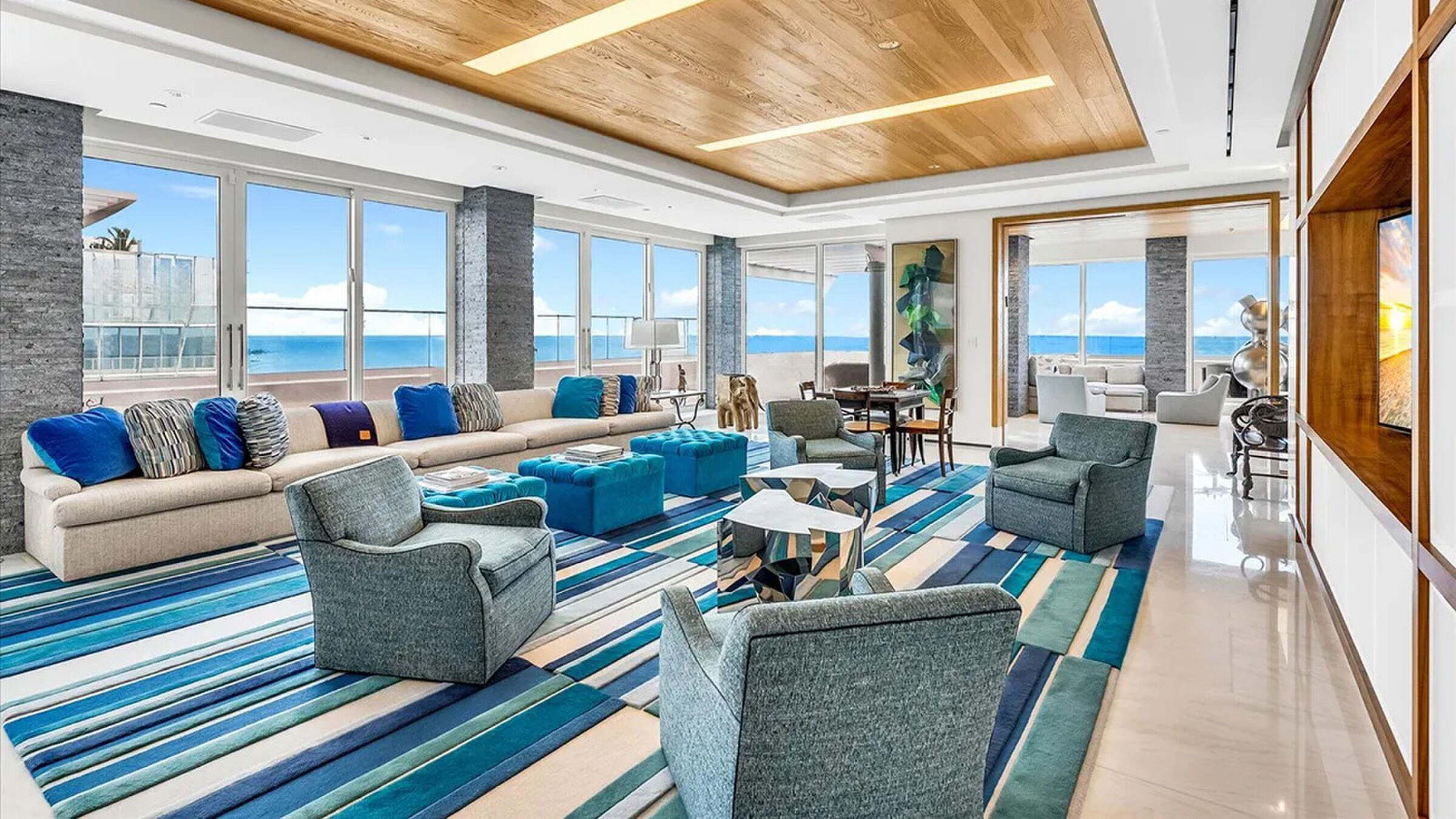 Het penthouse van de CEO van American Eagle in Florida