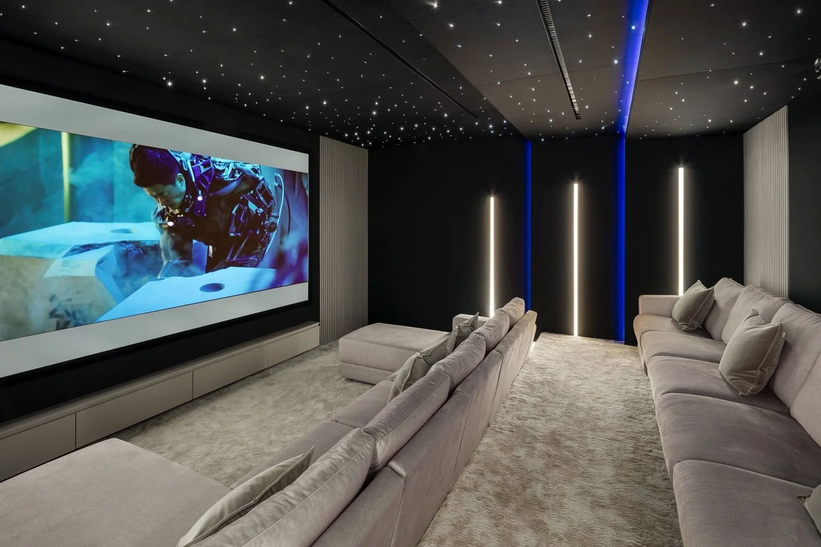 De villa van Supercar Blondie