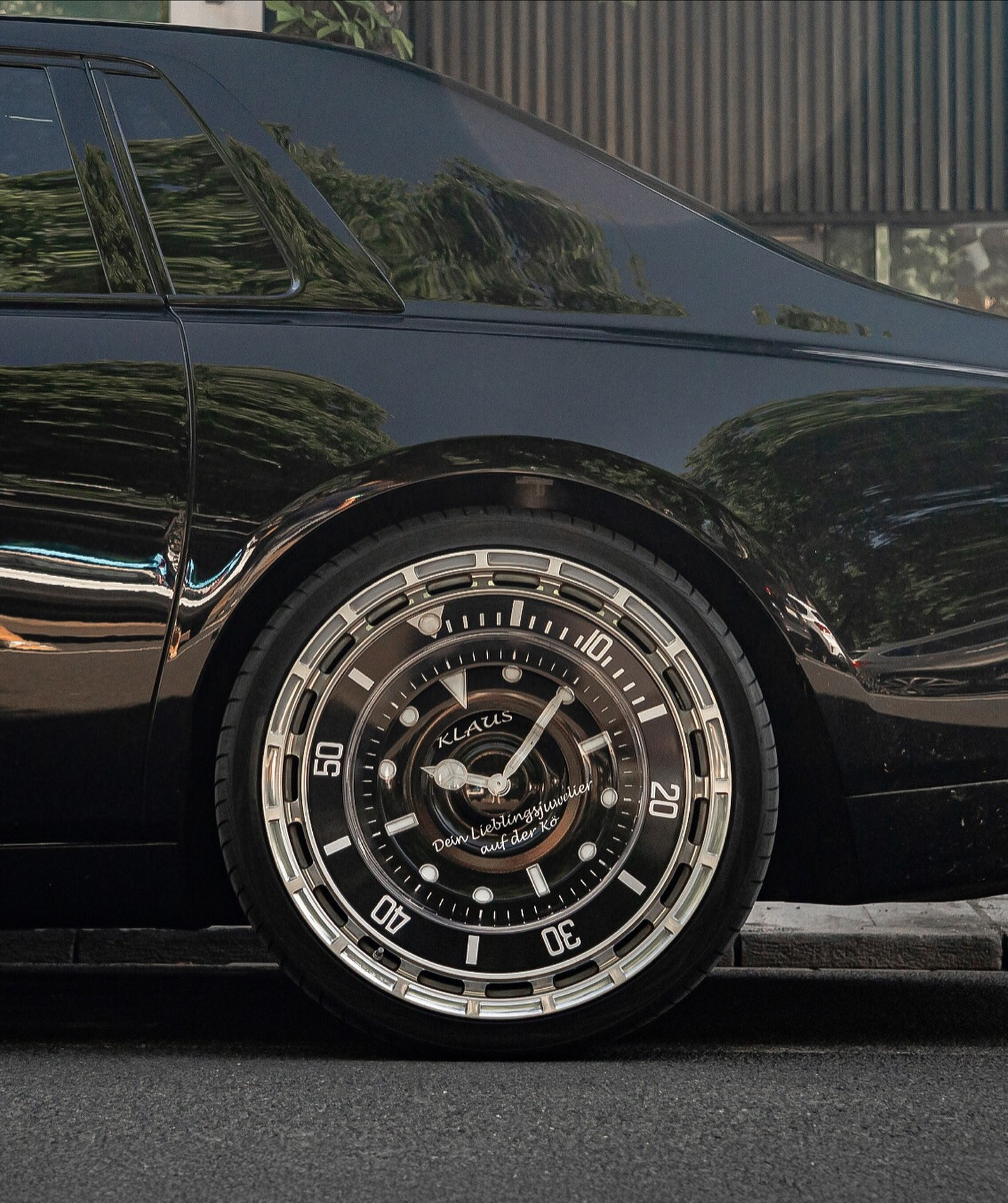 De velg van de Rolls-Royce Phantom