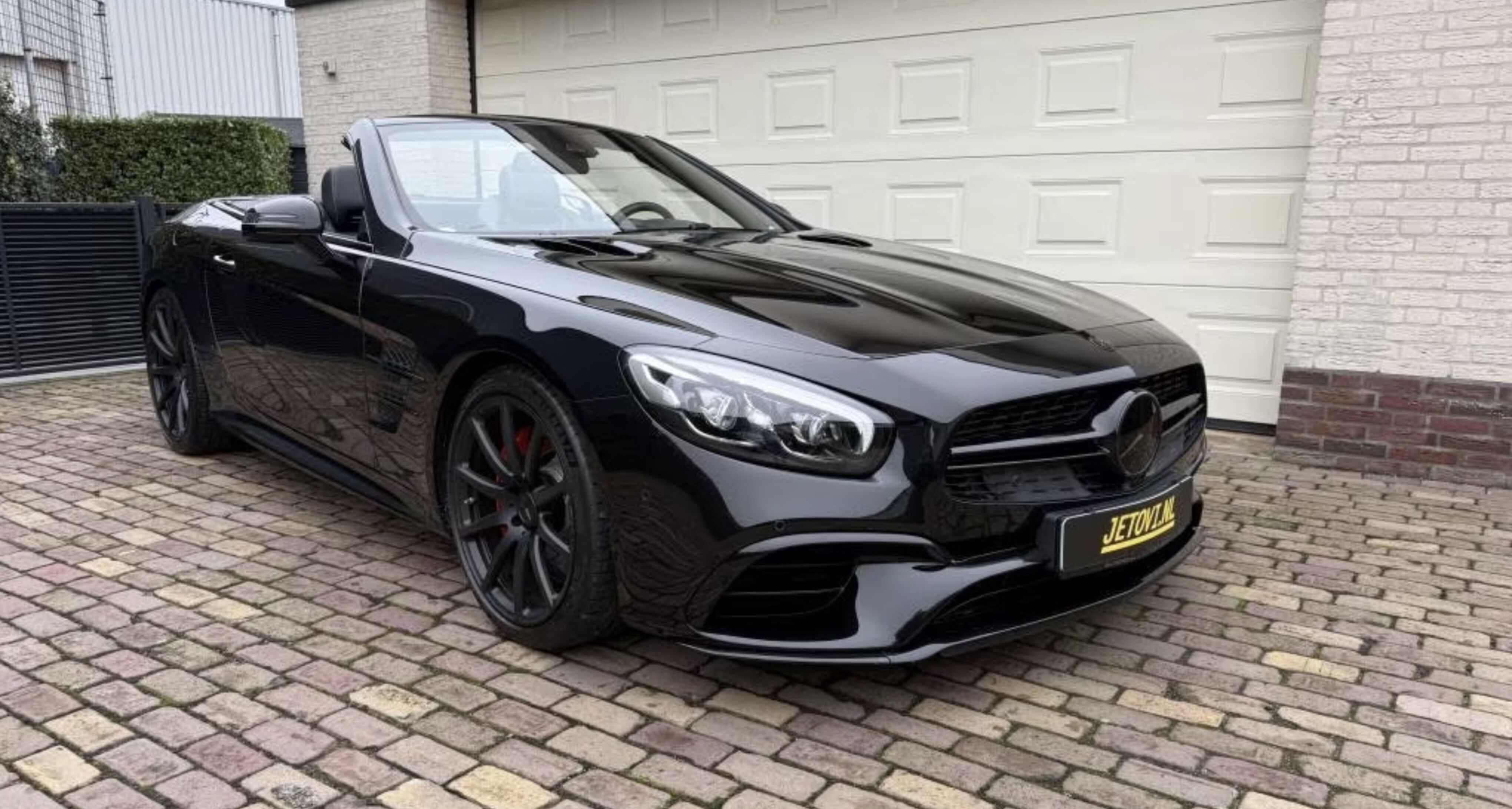 De Mercedes-Benz SL65 AMG op Marktplaats