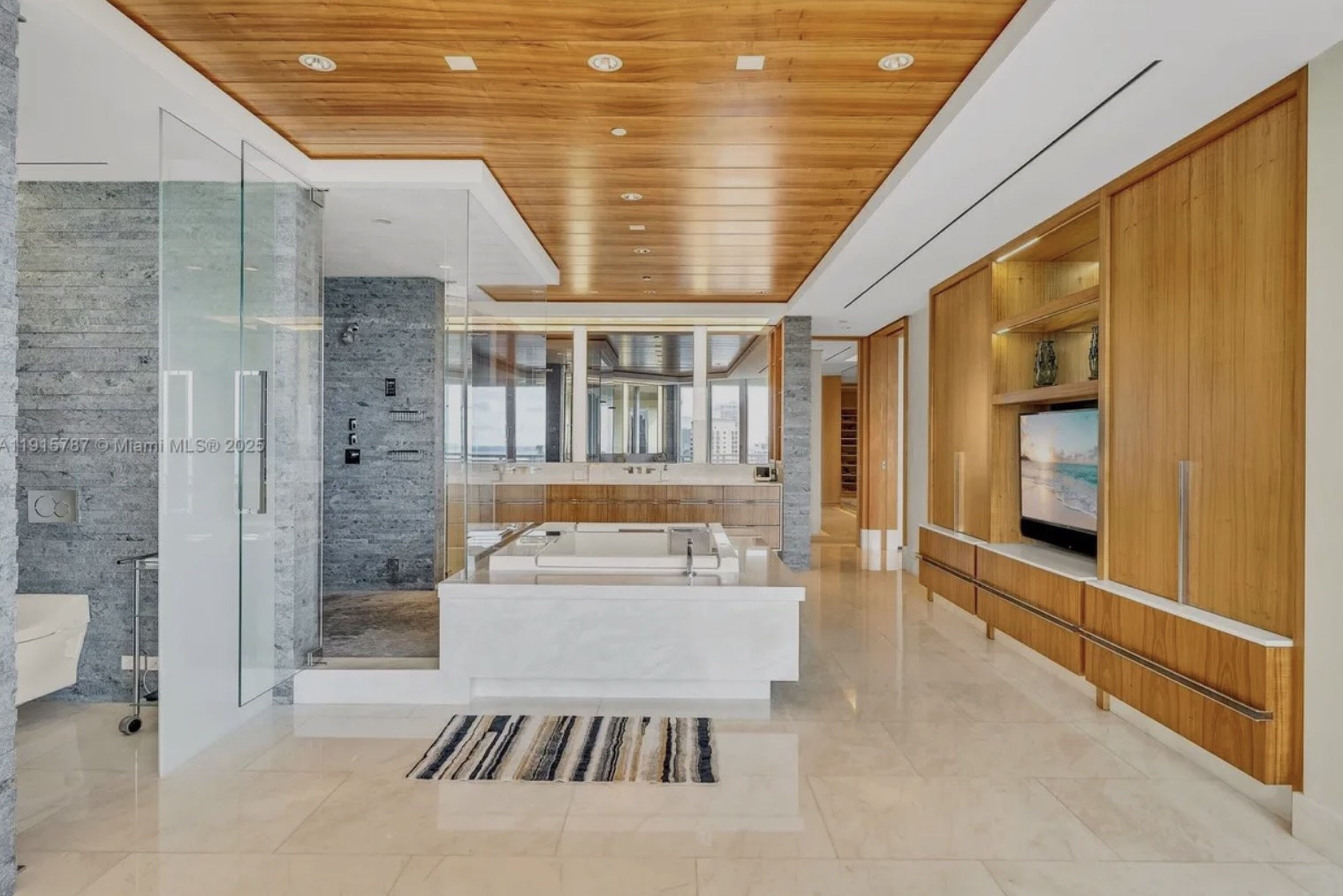 Het penthouse van de CEO van American Eagle in Florida