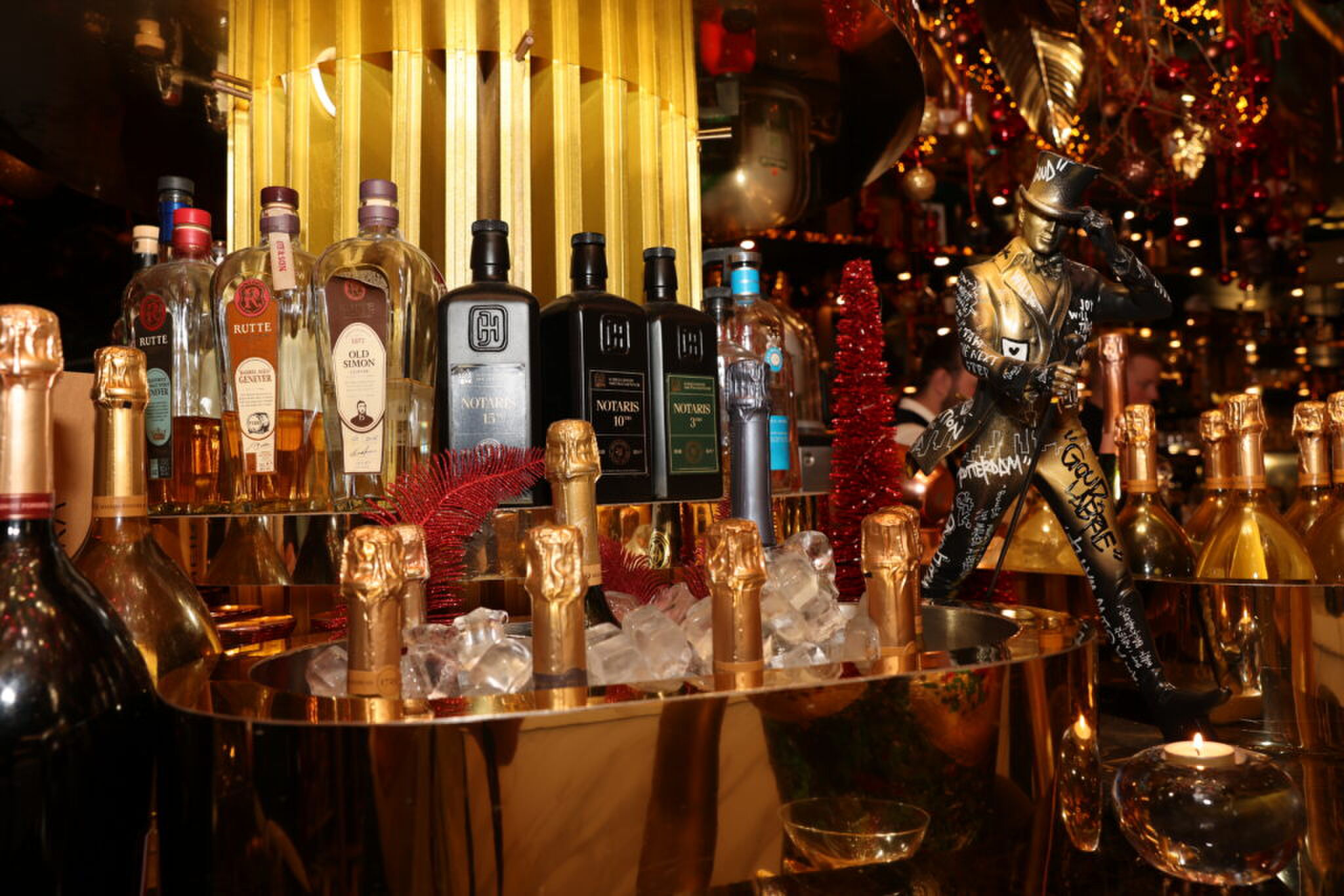 De lancering van de jubileumeditie van Pure Luxe magazine, editie 14