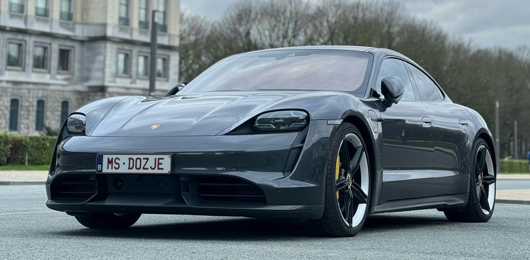 Een wagen van Porsche waarvan het aantal verkopen afneemt