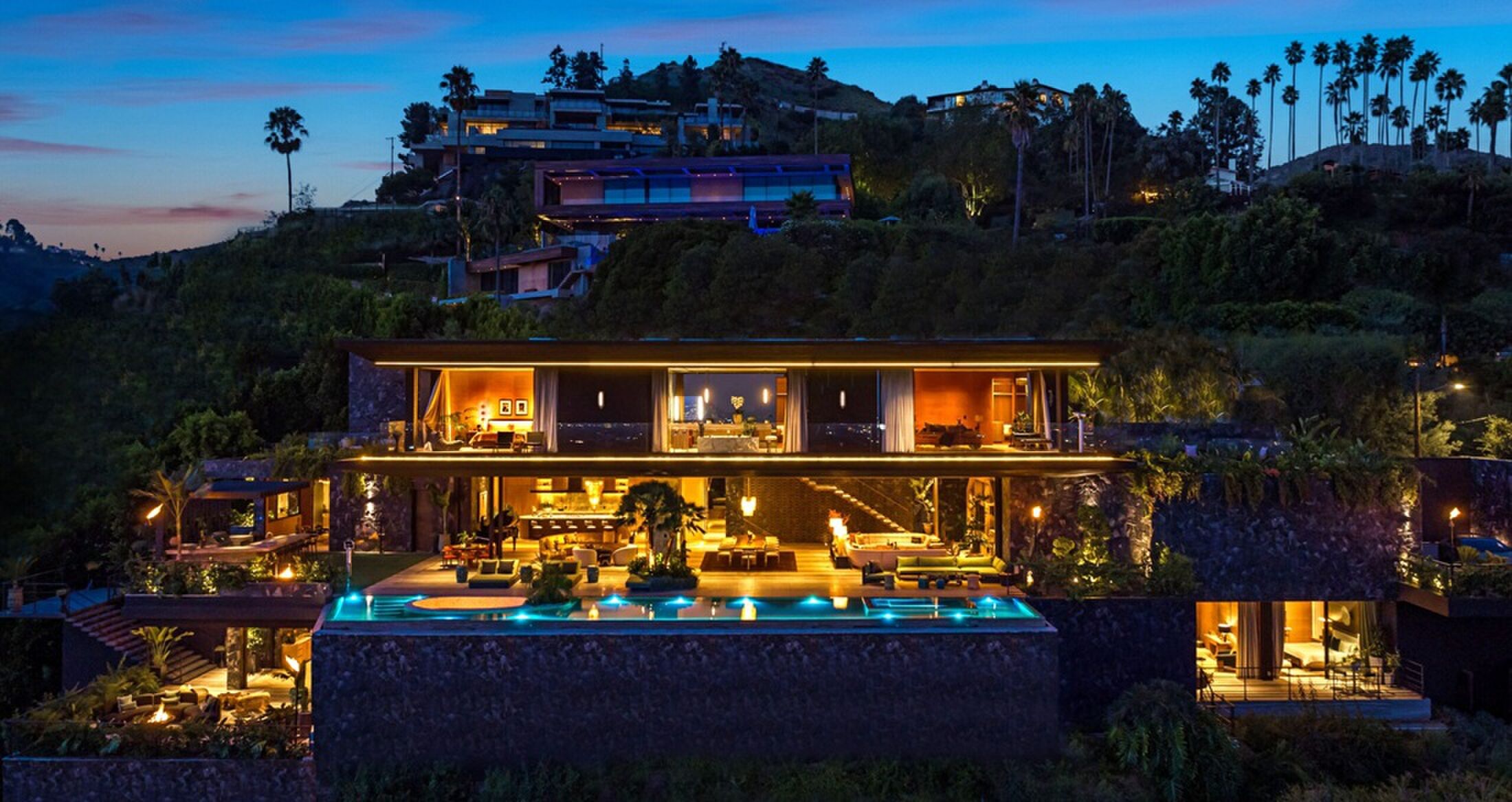 De voorzijde van de villa in Californi&euml;