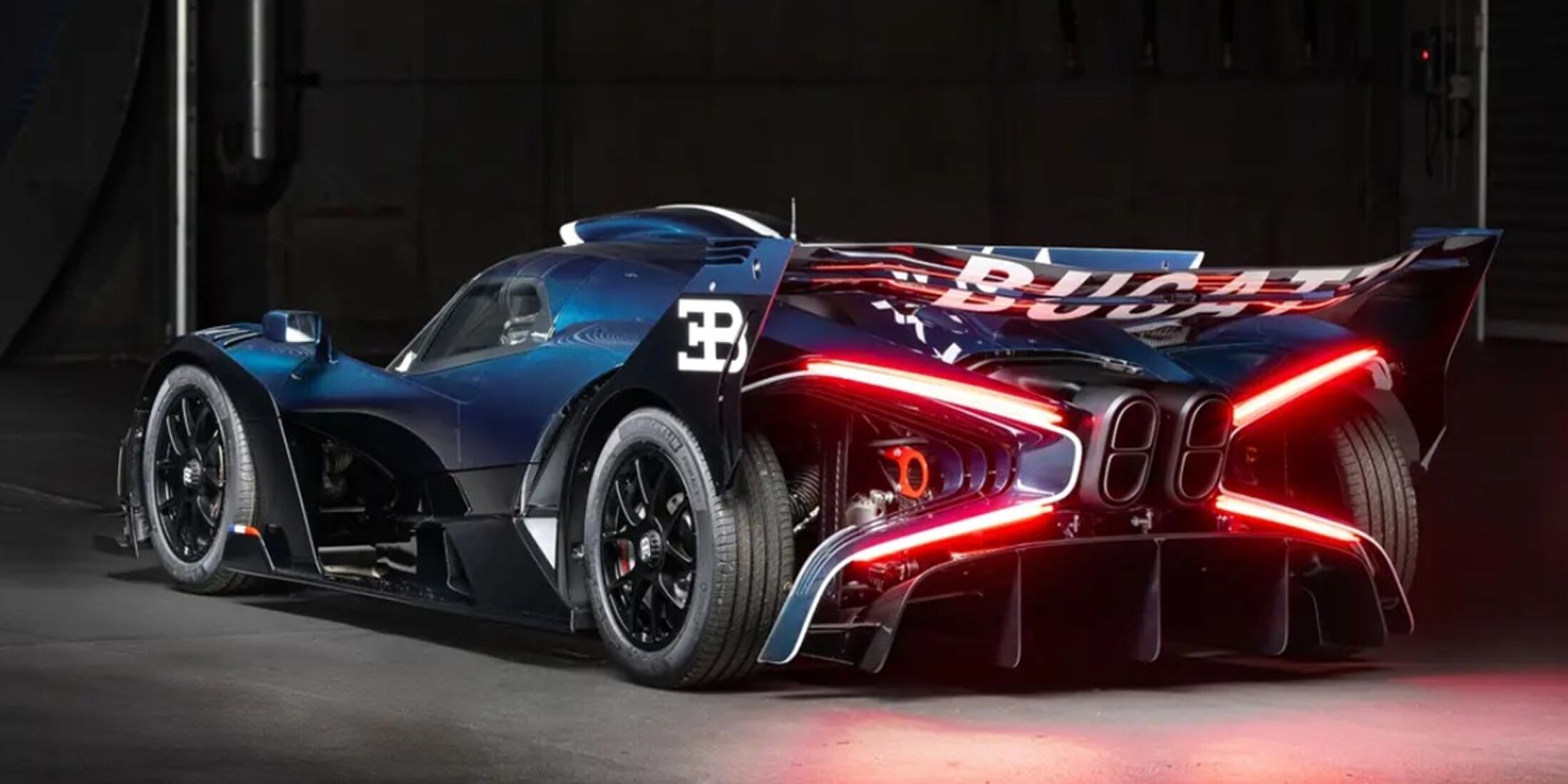 De achterzijde van de unieke hypercar