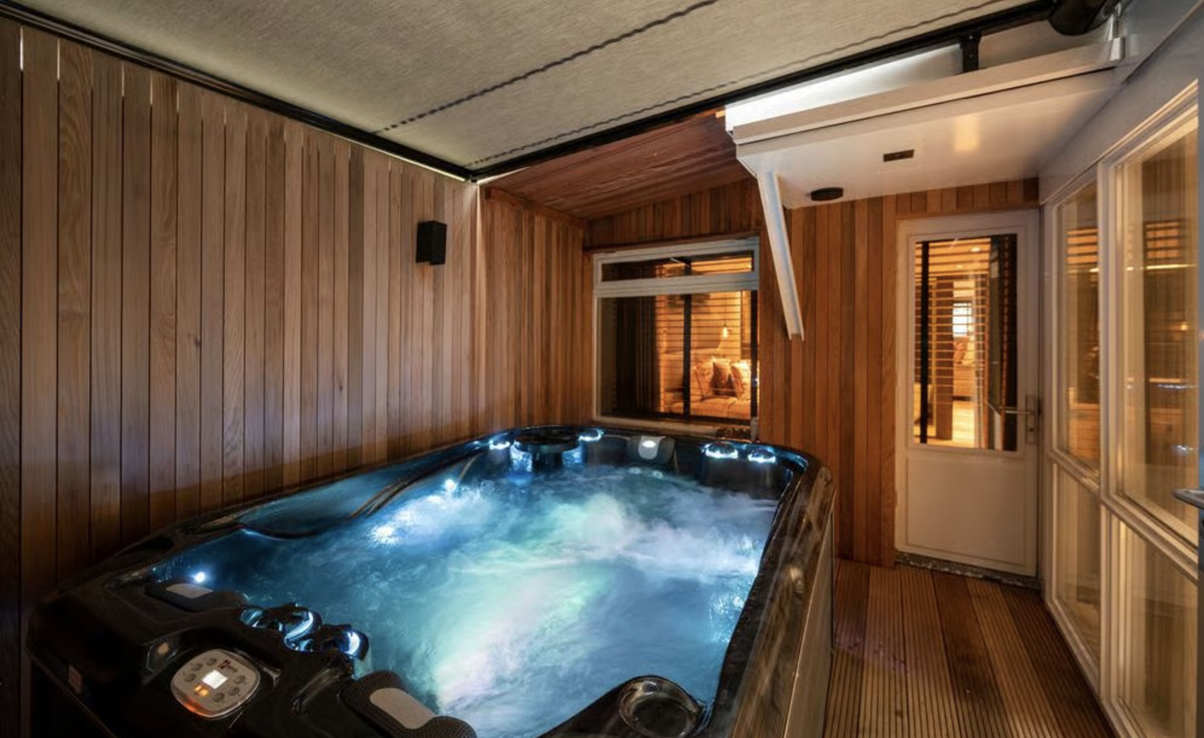 Het appartement van Steven Bergwijn aan de P.C. Hooftstraat in Amsterdam