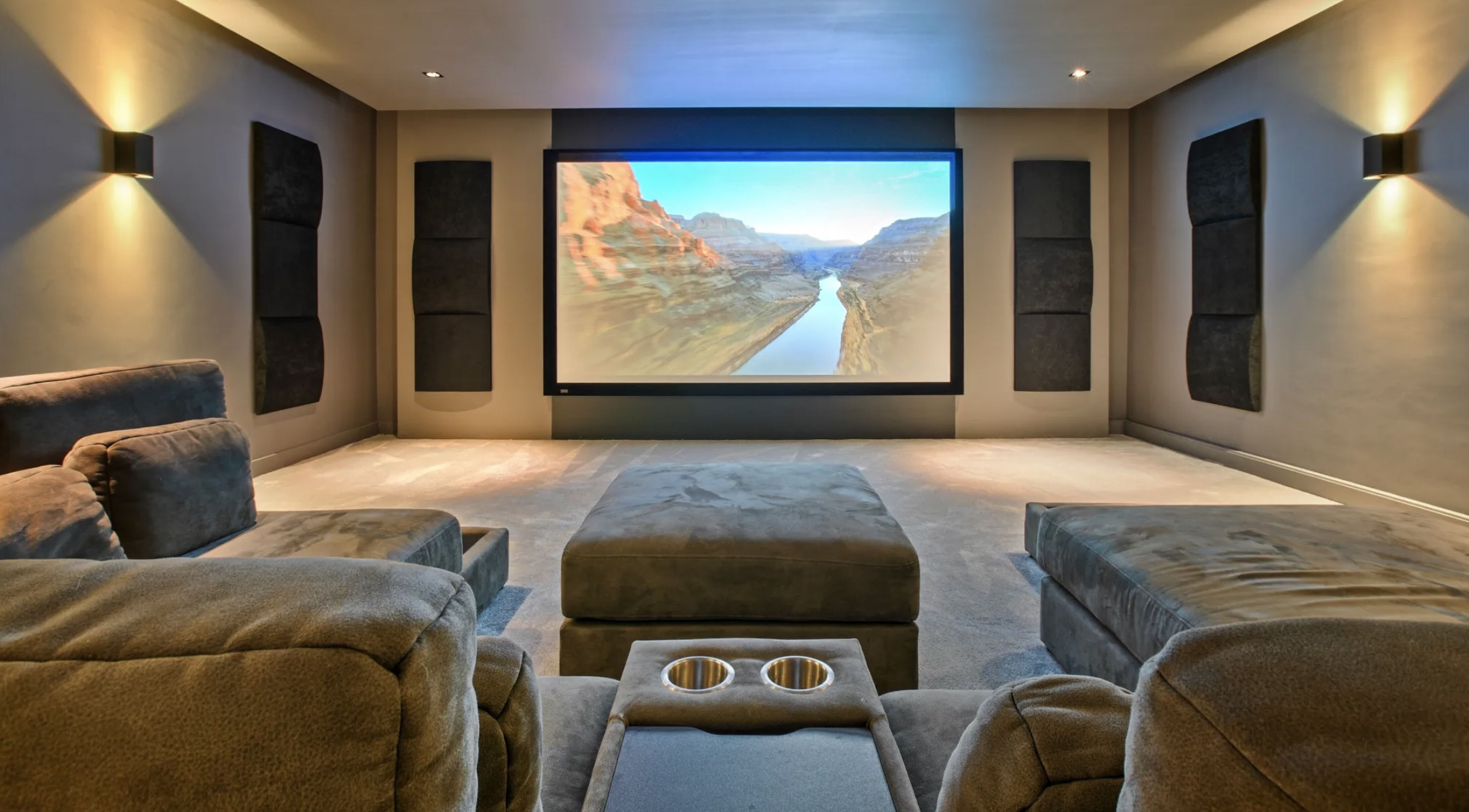 De bioscoop in de villa in Aalsmeer