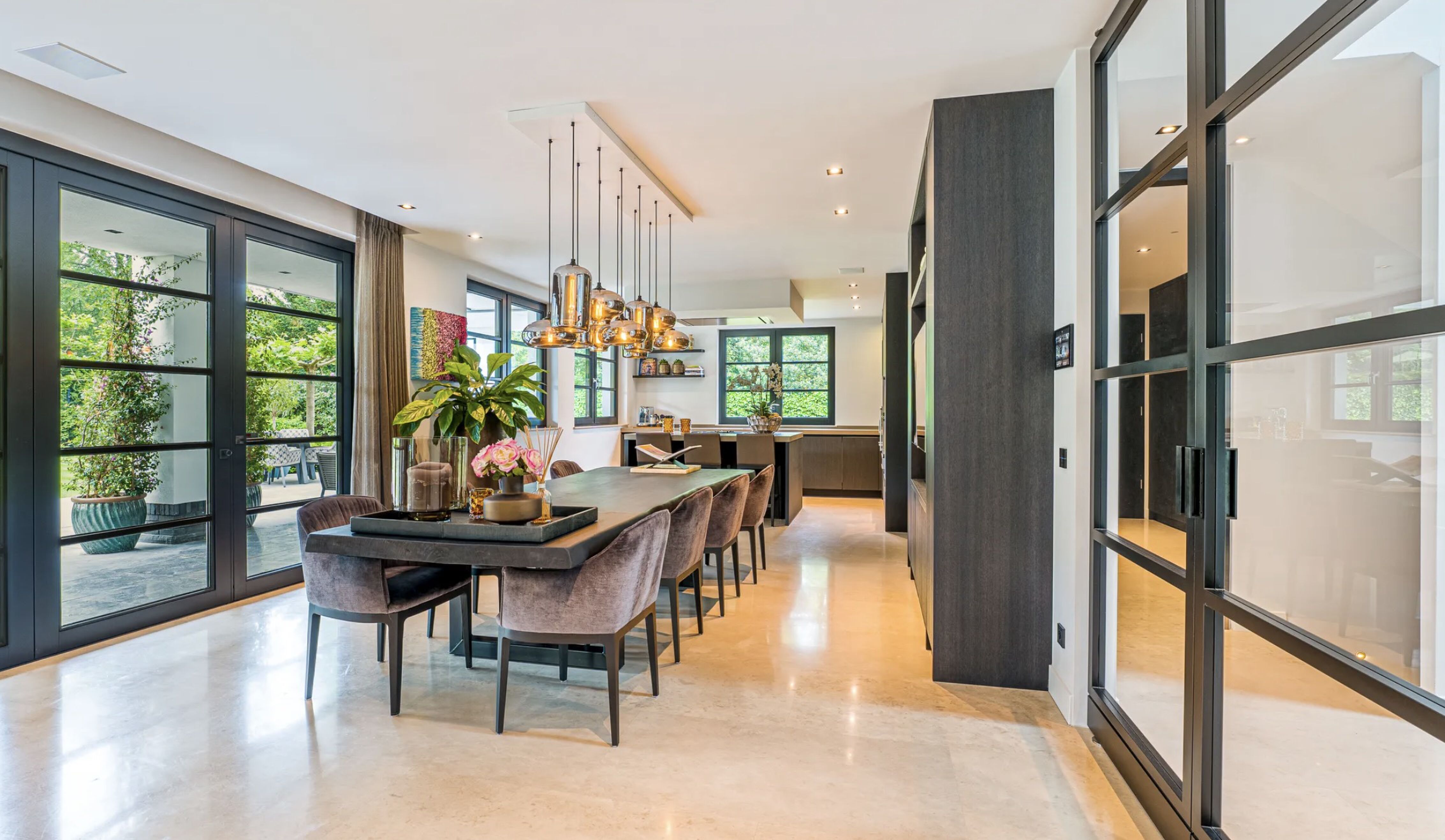 De keuken in villa van Eelko van Kooten in Blaricum