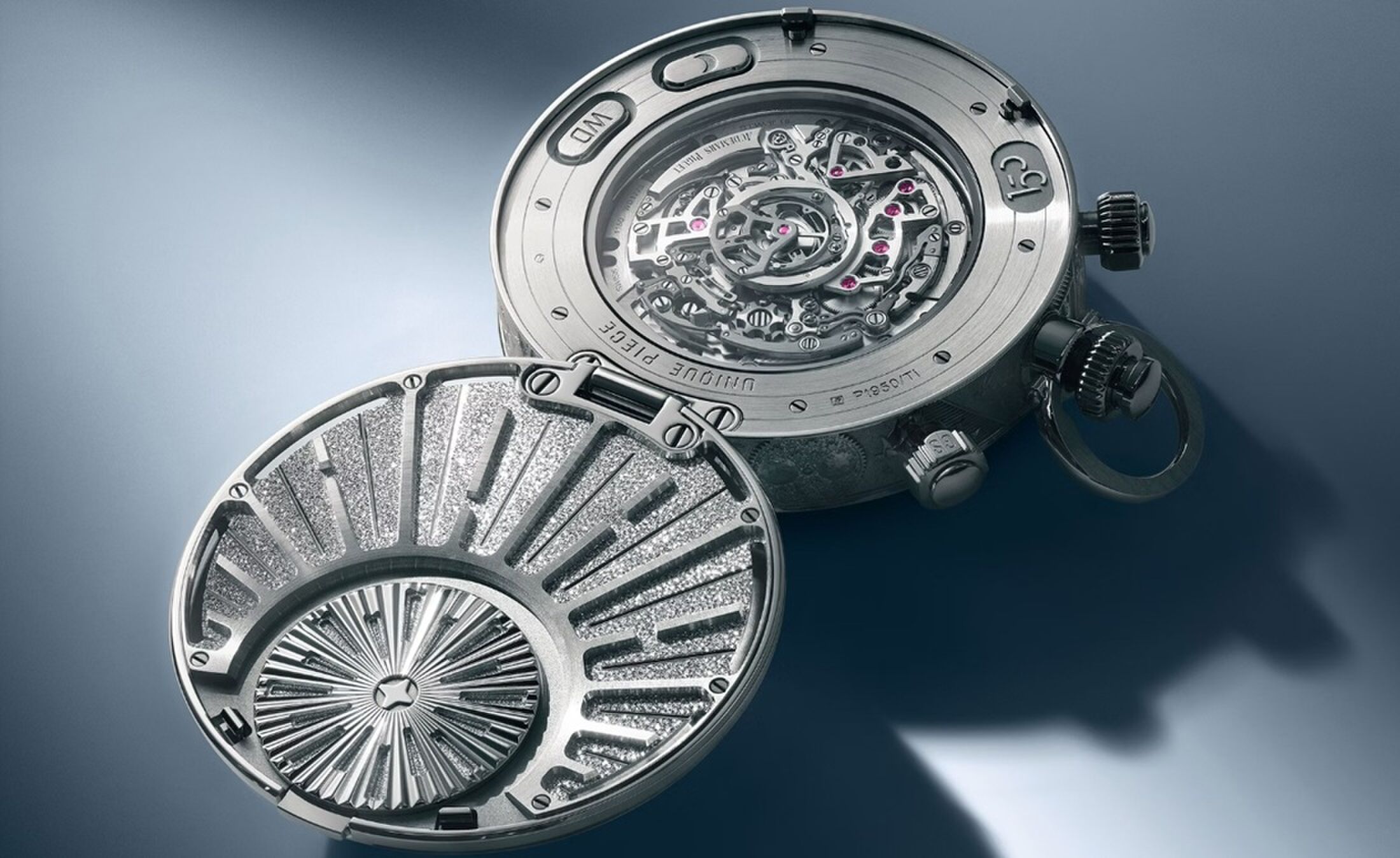 De achterzijde van het Audemars Piguet zakhorloge