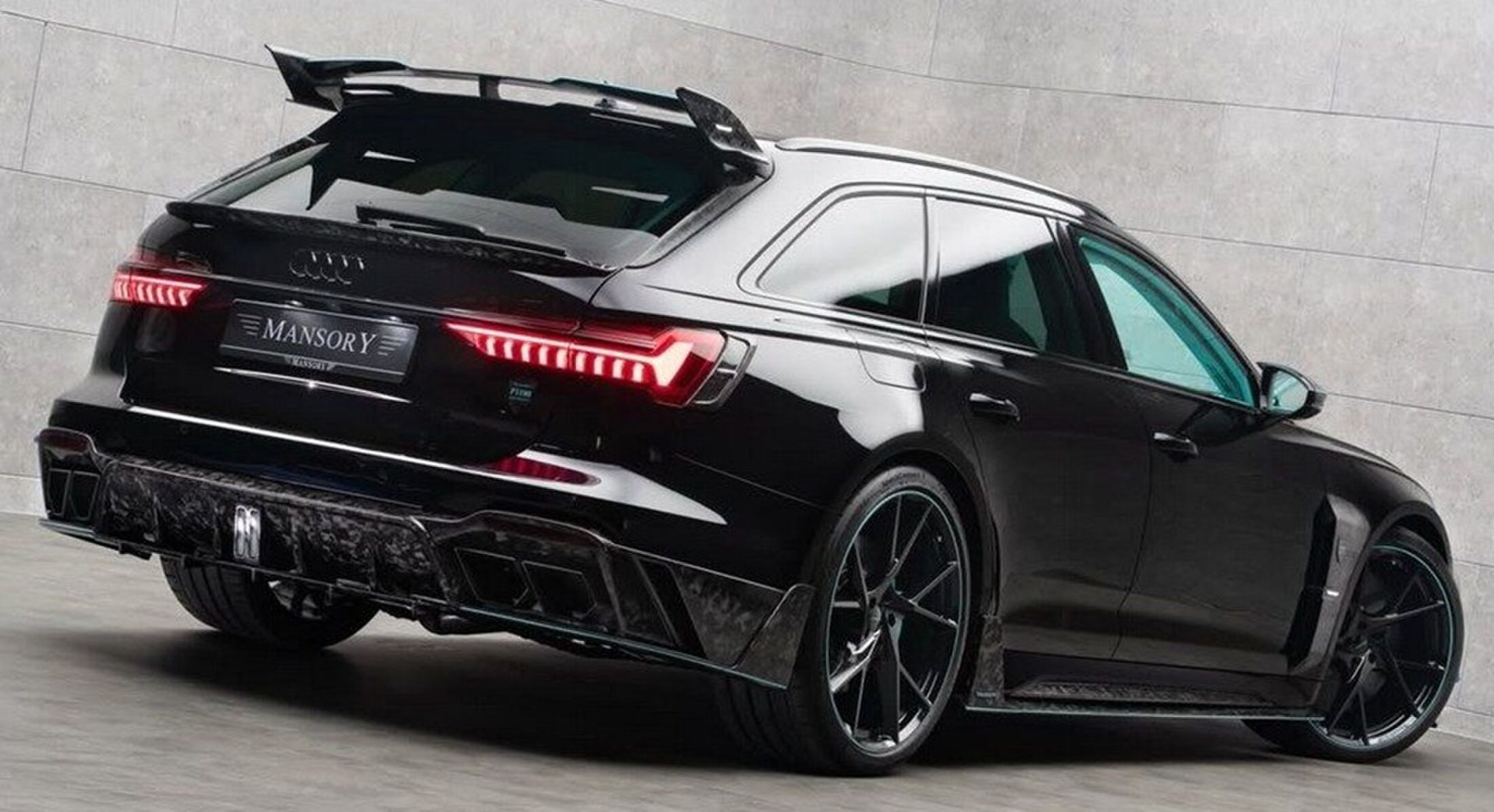 De achterzijde van de Mansory Audi RS6