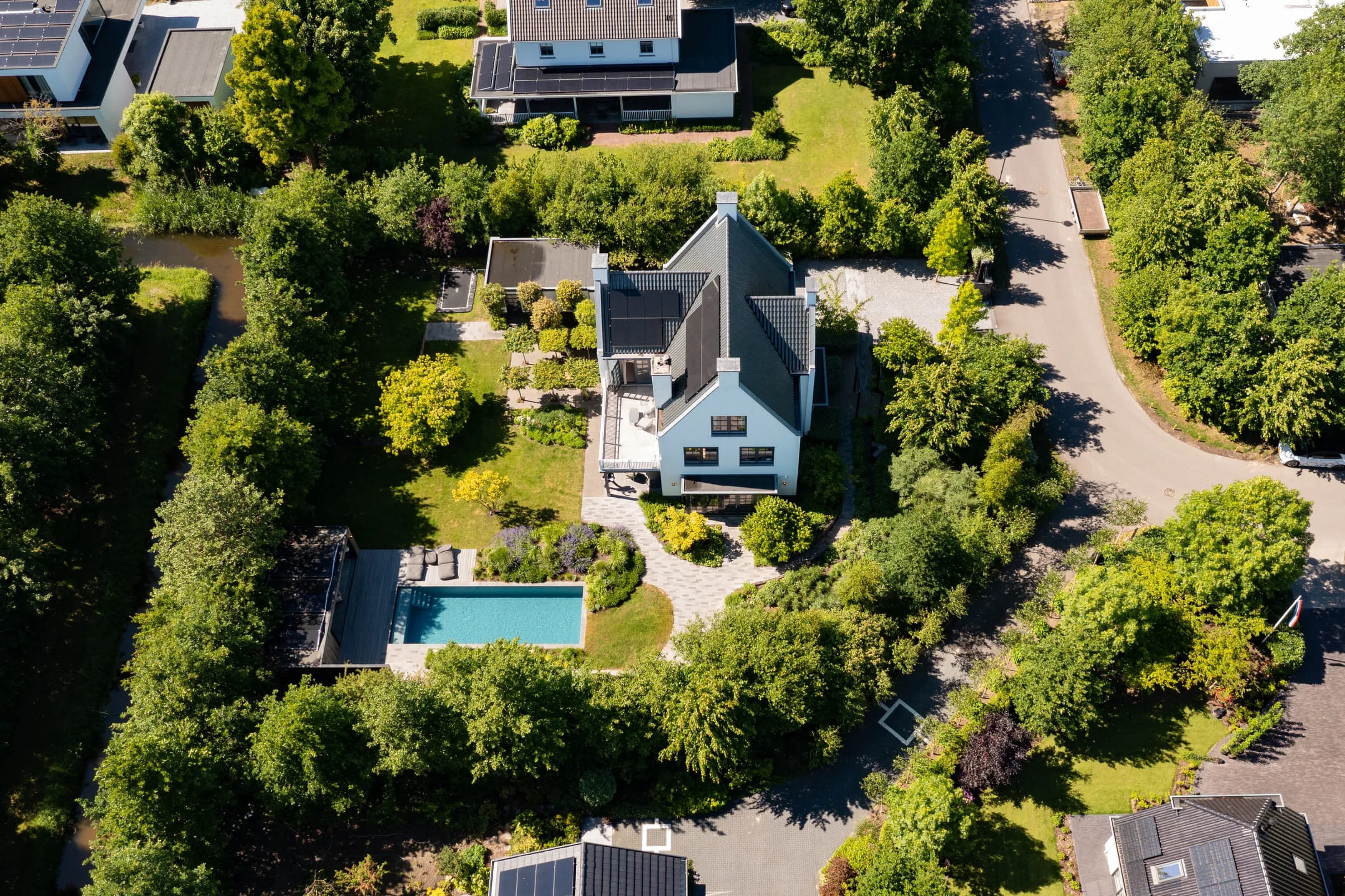 De villa in Noordwijkerhout van boven