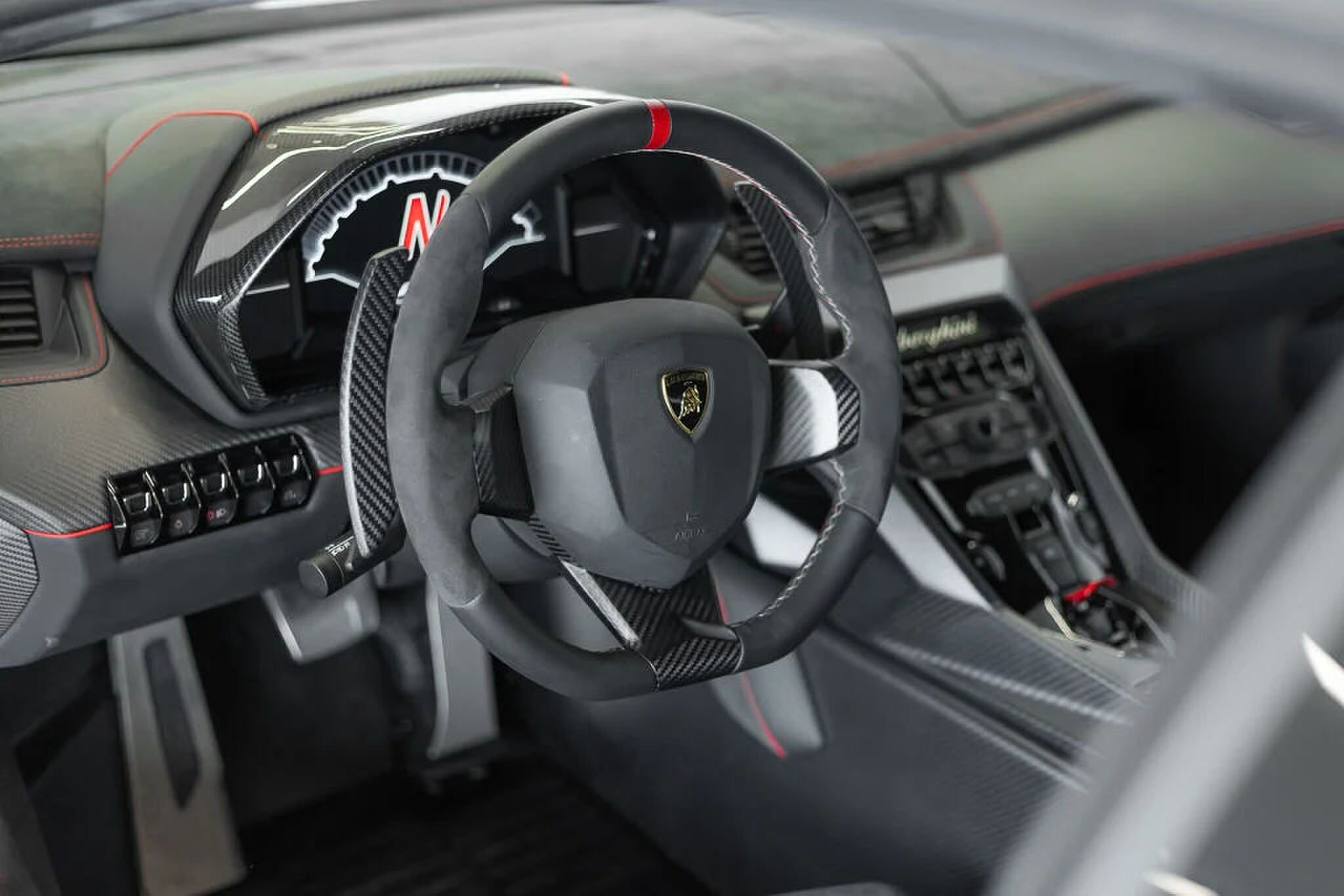 Het interieur van de Lamborghini Veneno