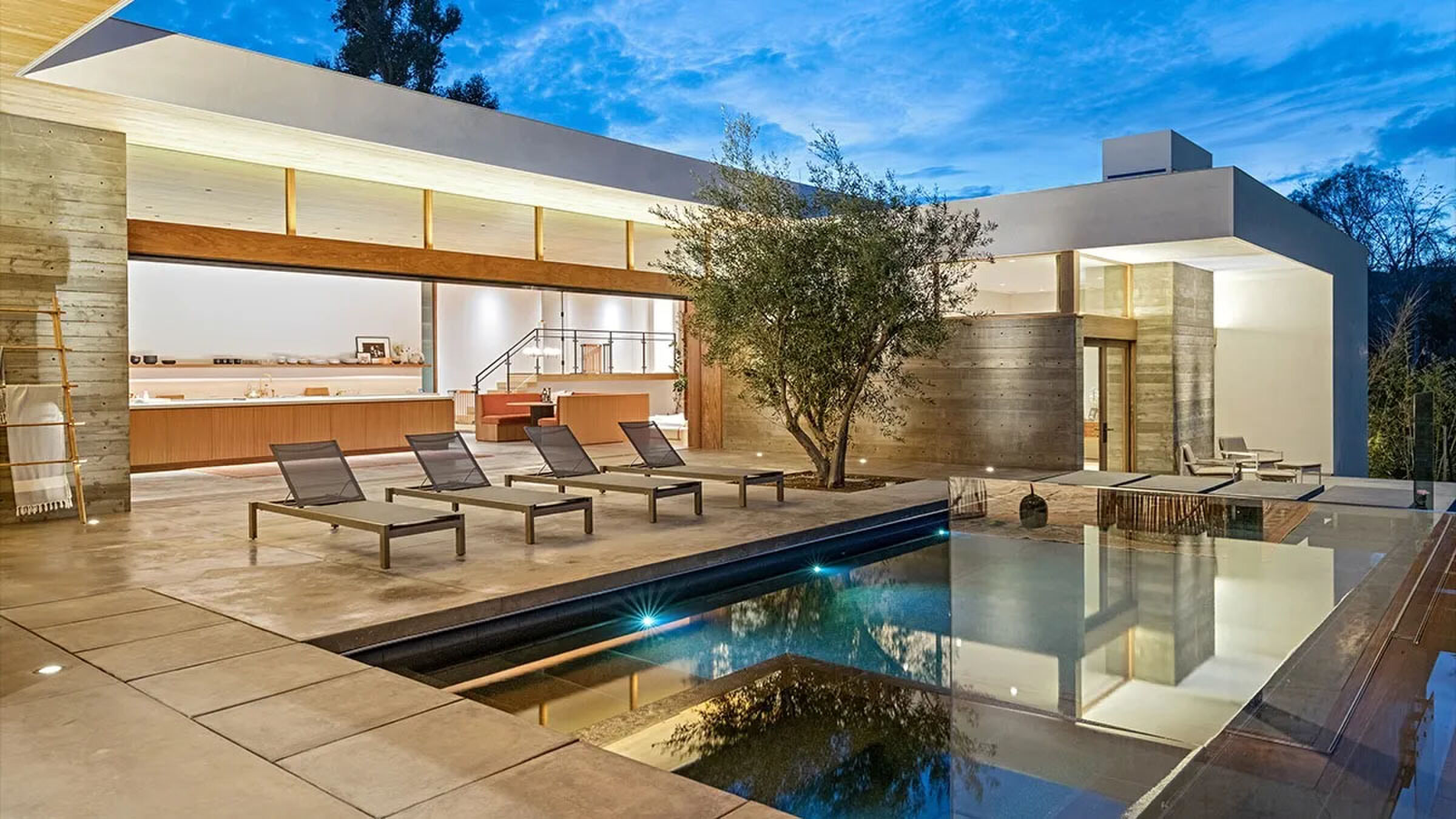 De villa in Malibu met een privéstrand