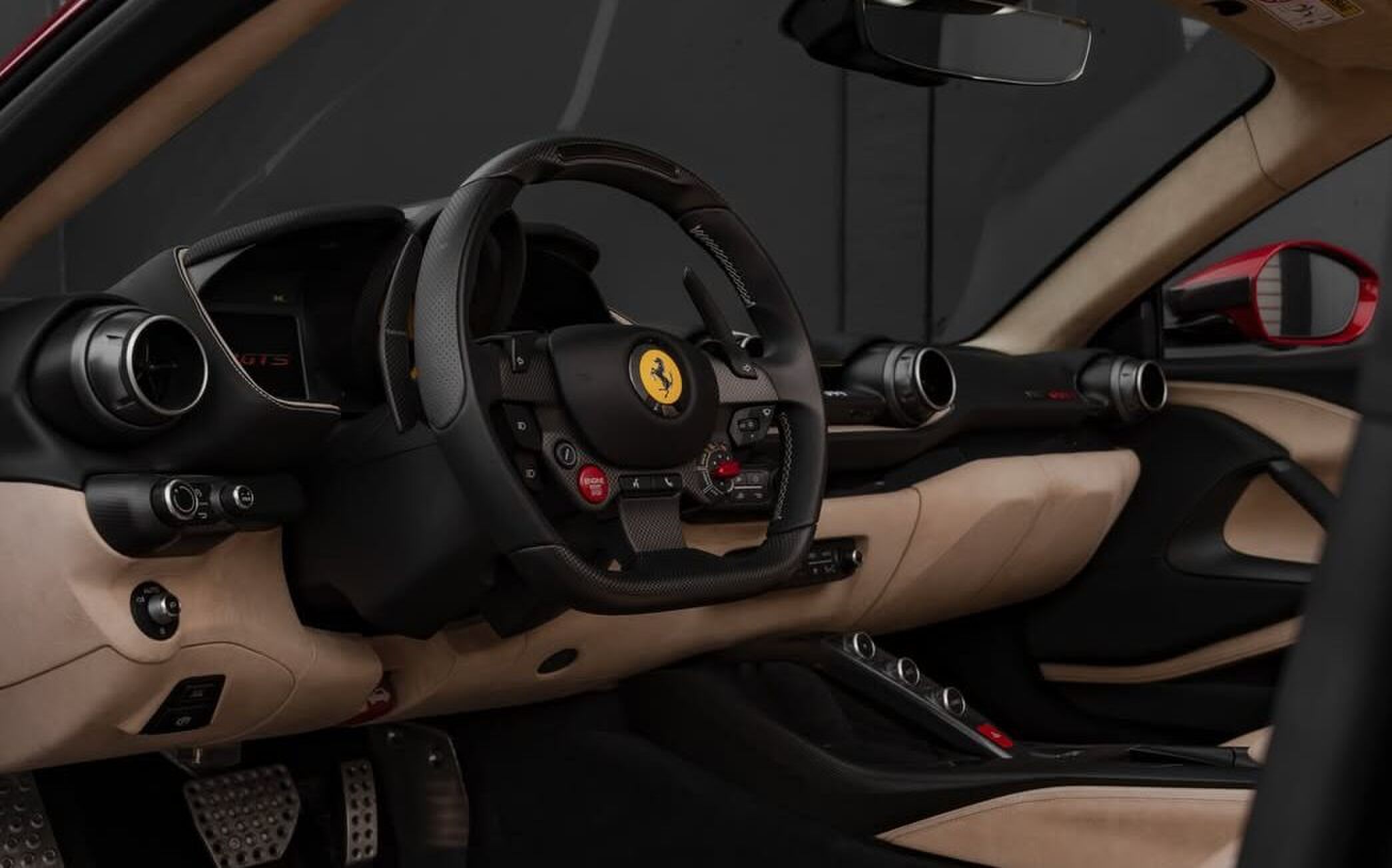 Het interieur van de door Novitec onder handen genomen Ferrari 812 GTS N-Largo R