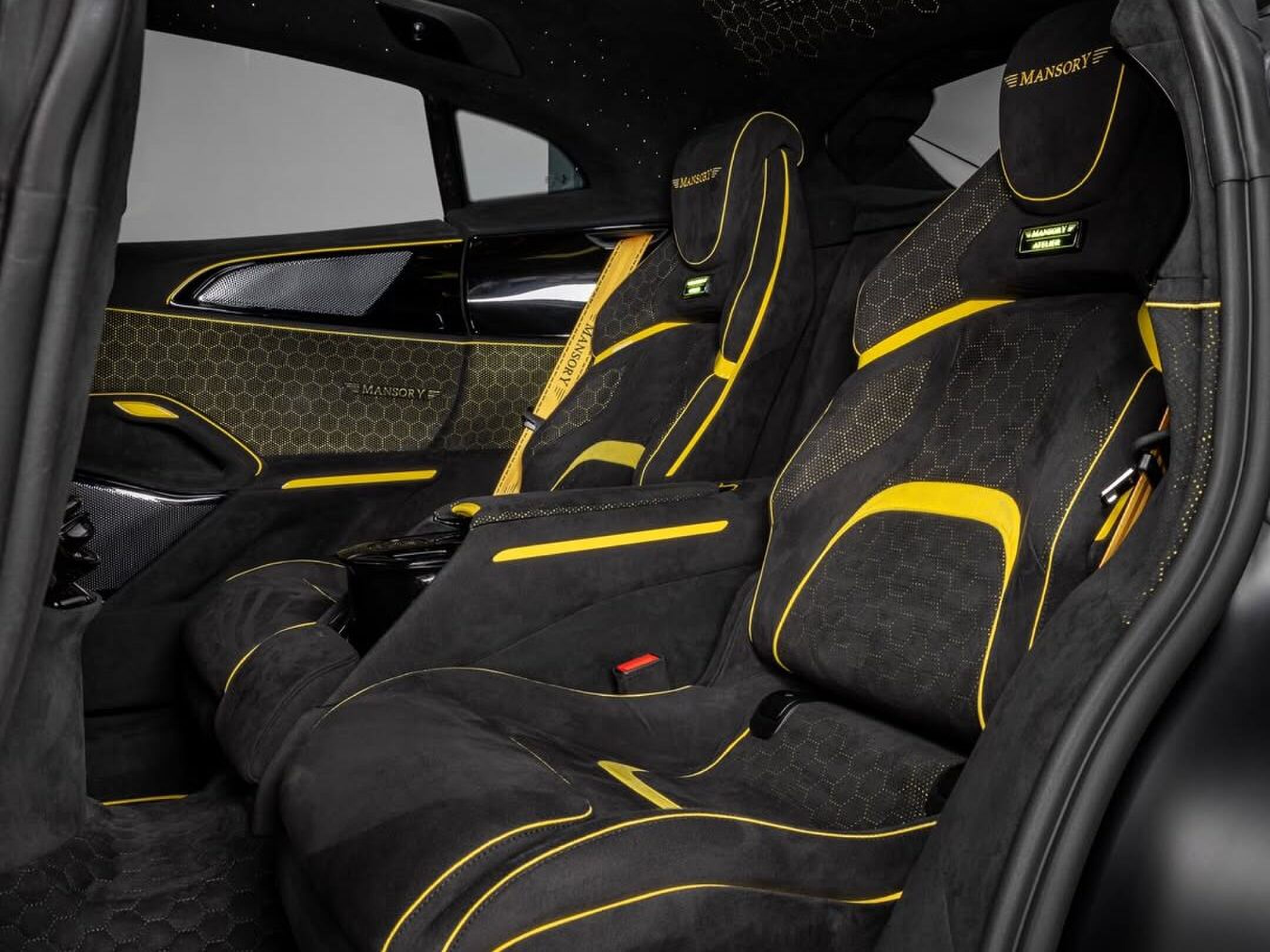 Het interieur van de MANSORY Pugnator
