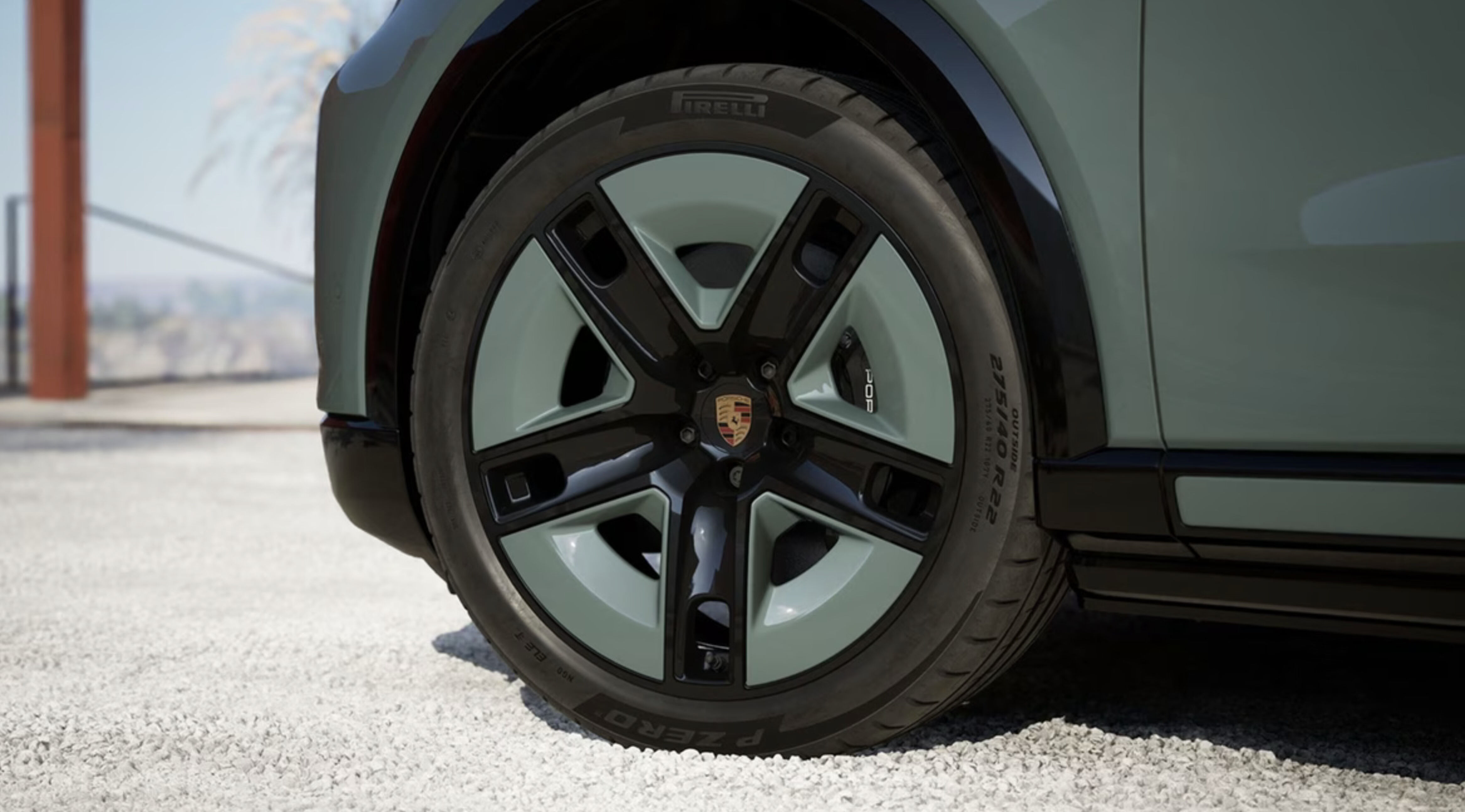 De velgen van de Porsche Cayenne S Electric