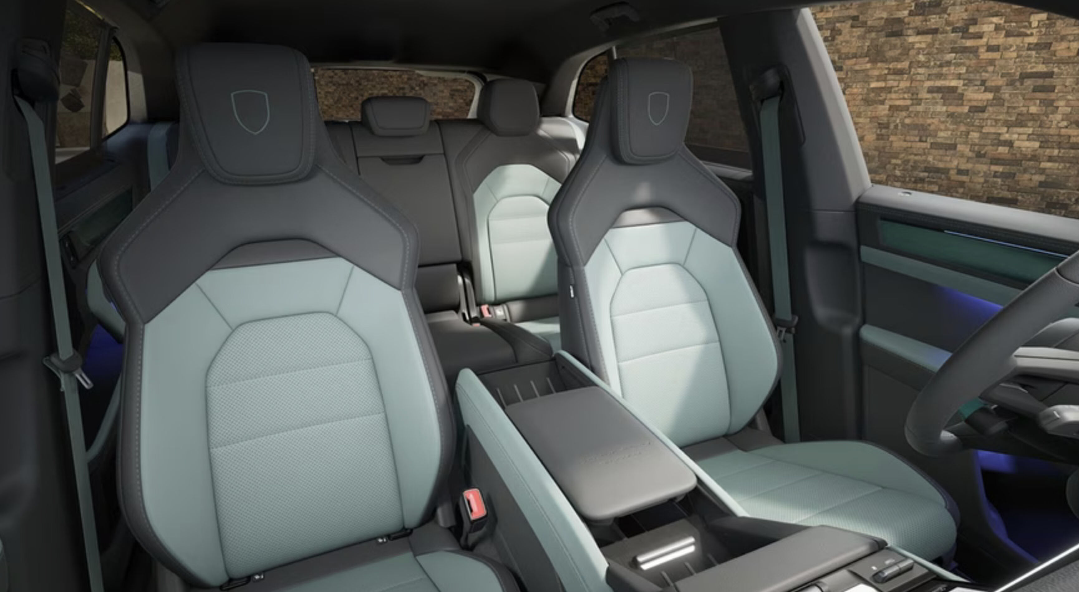 Het interieur van de Porsche Cayenne S Electric