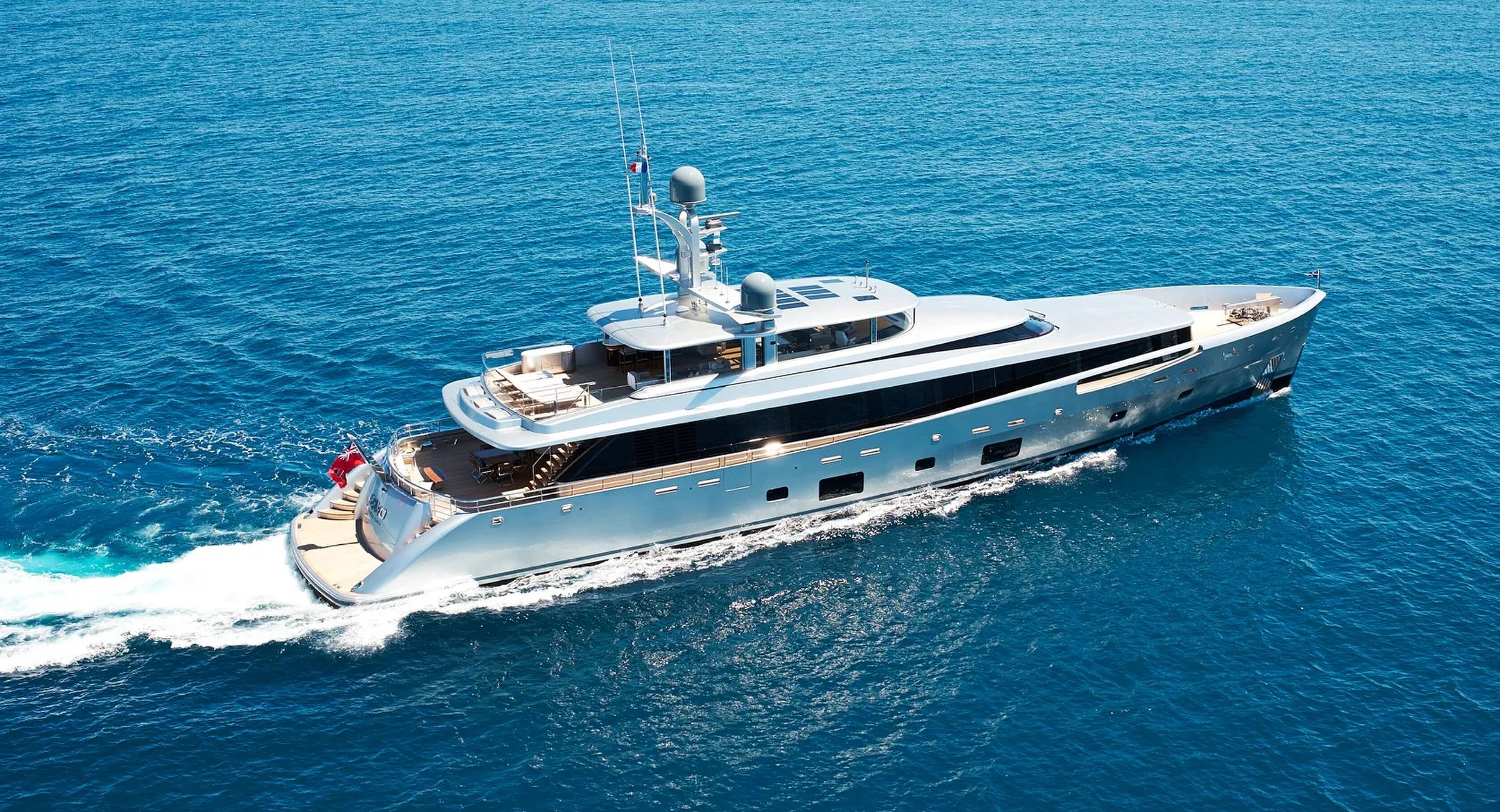 Het Feadship-superjacht Excellence V van Herb Chambers